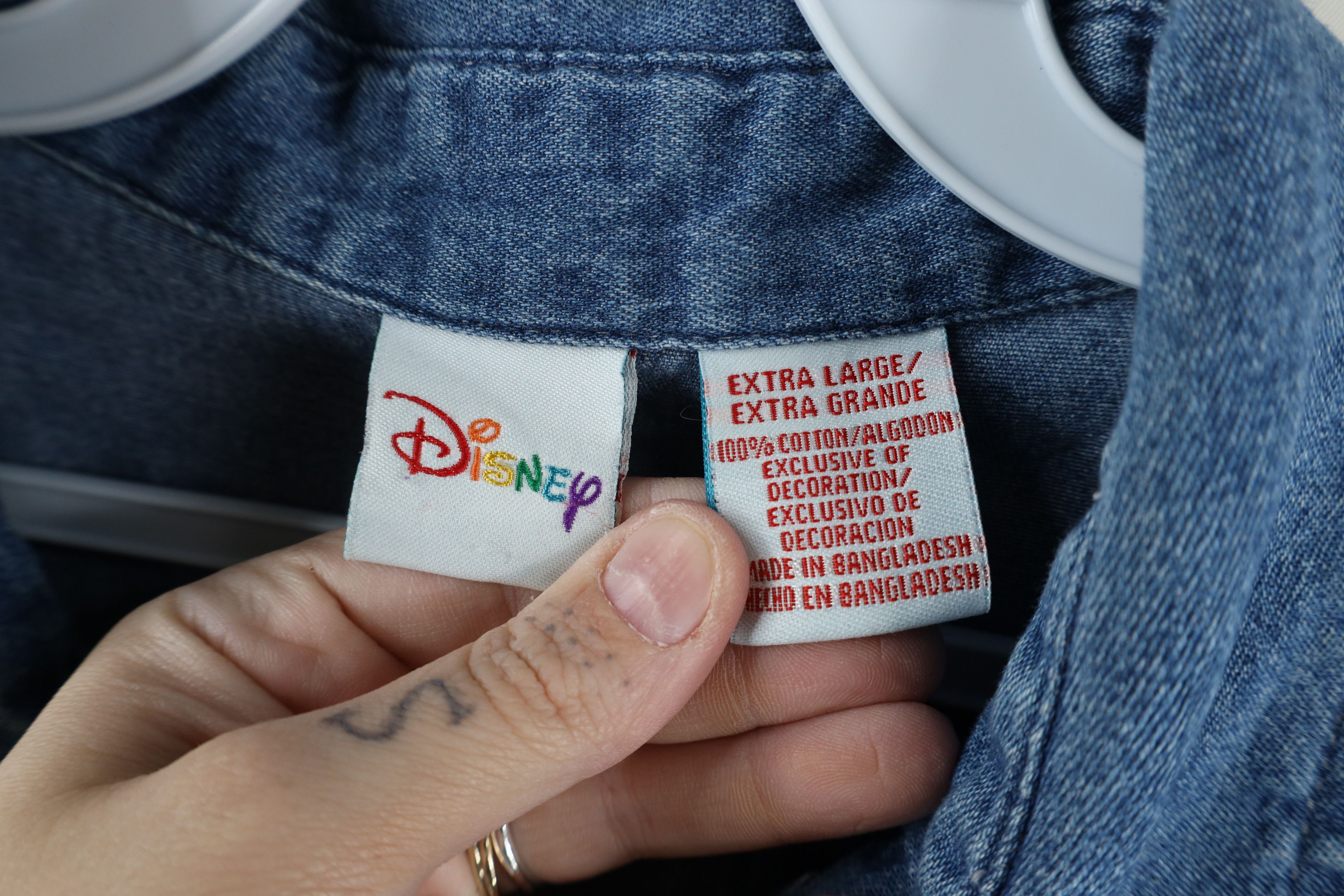 Disney × Vintage Vintage 90s Disney the Pooh Sleeveless Denim Button Shirt Size XL / US 12-14 / IT 48-50 - 7 Thumbnail