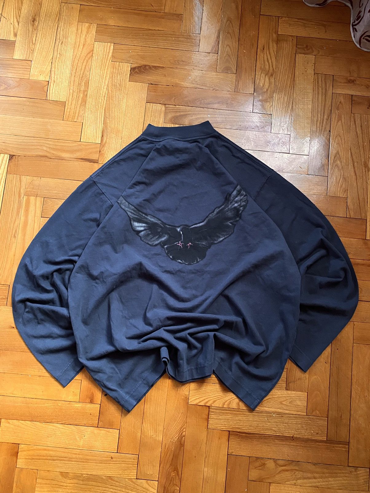 Balenciaga × Gap × Yeezy Blue Yeezy Gap Balenciaga Dove Longsleeve Size US M / EU 48-50 / 2 - 8 Thumbnail
