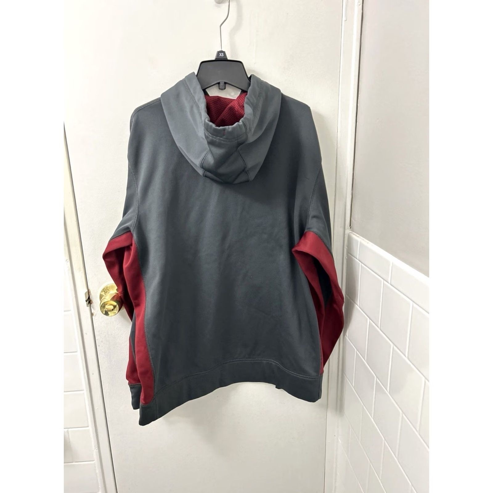 Nike Nike Therma-FIT Hoodie Mens Large Gray Red Fleece Lined Pullover L/S 465784-060 Size US L / EU 52-54 / 3 - 7 Thumbnail
