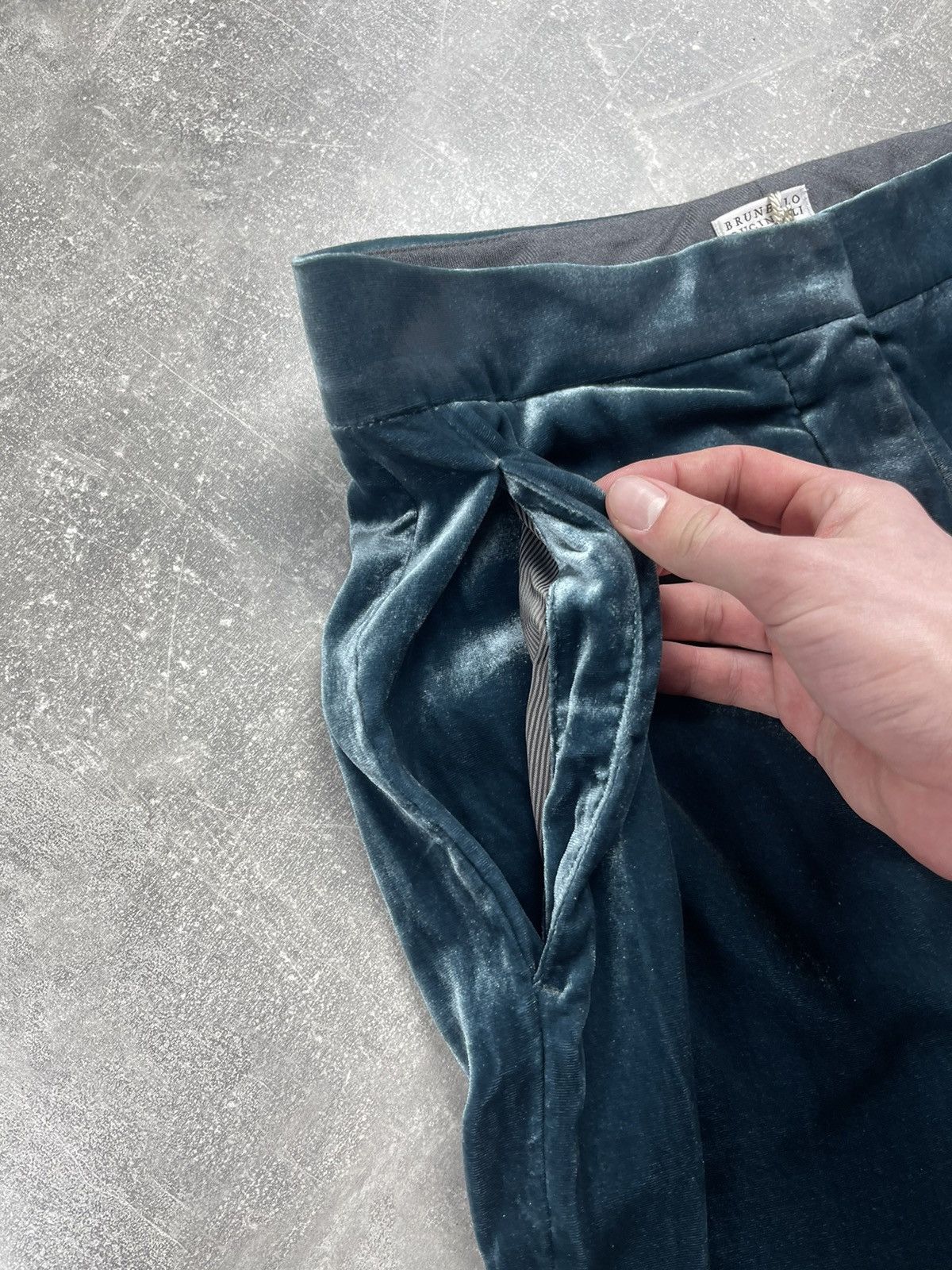 Brunello Cucinelli Brunello Cucinelli Blue Velvet Silk Wide Leg Pants Italian Size 28" / US 6 / IT 42 - 9 Thumbnail