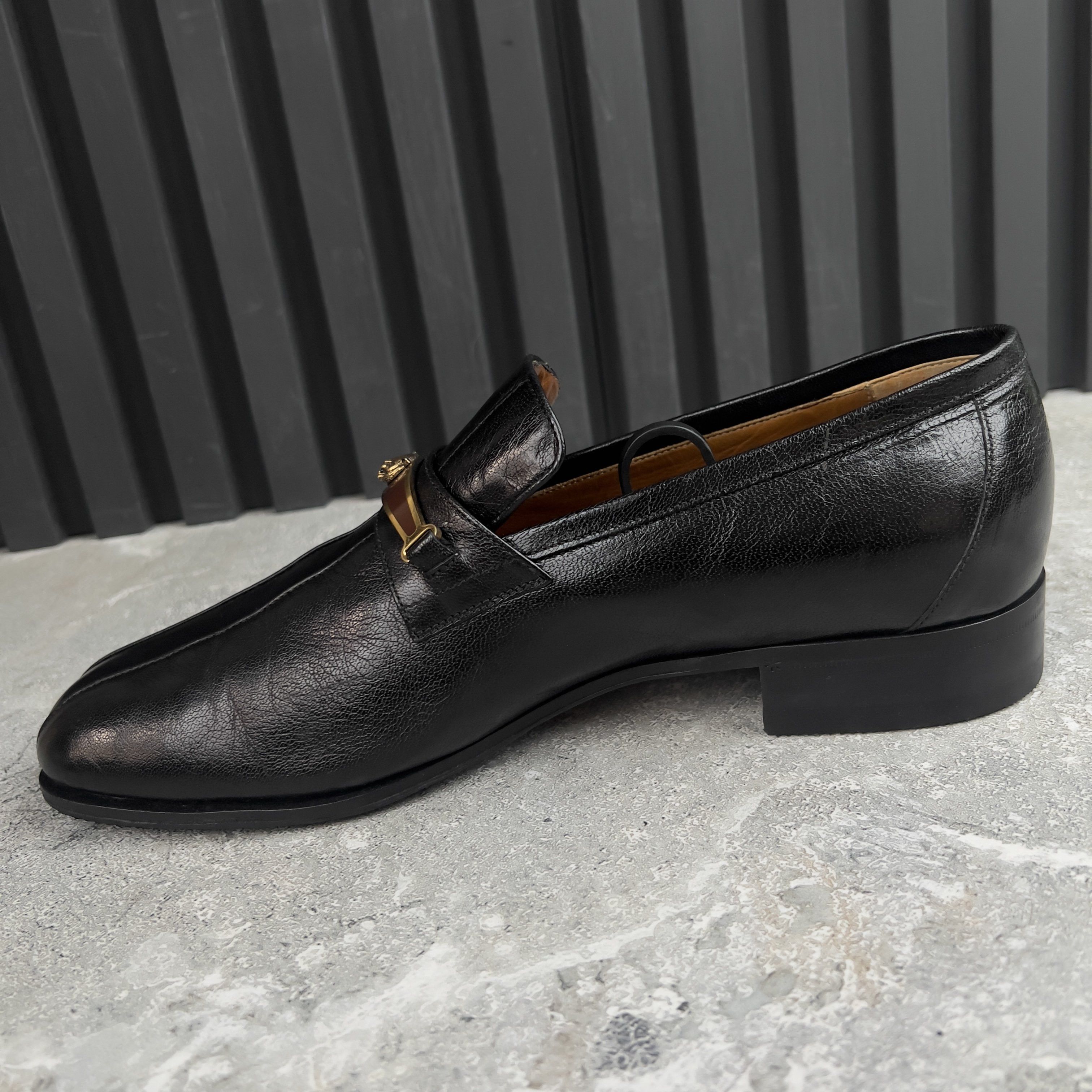 Gucci Tiger Embellished Loafers Leather Size US 7.5 / EU 40-41 - 6 Thumbnail