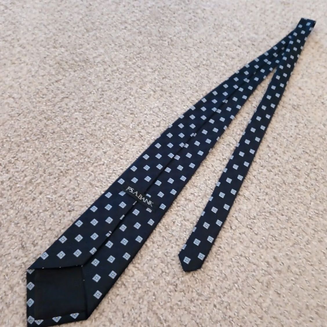 Jos. A. Bank Jos A Bank Tie Navy Blue Geometric Silk USA 59" One Size Men Tie Classic 57"-60" Pointed Blue Size ONE SIZE - 5 Thumbnail