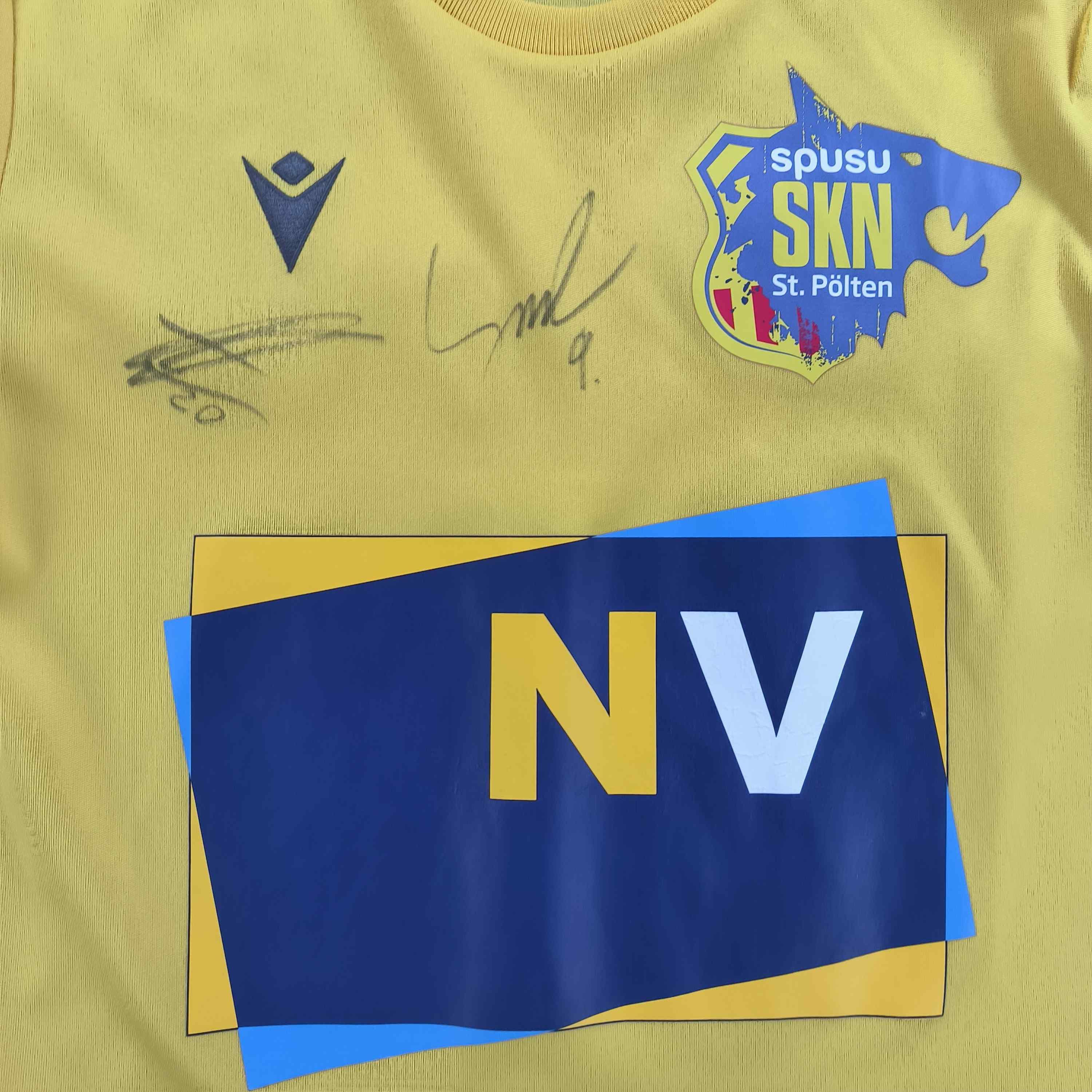 Macron SIGNED St. Pölten 2019-20 Macron training football jersey XS Size US XS / EU 42 / 0 - 3 Thumbnail