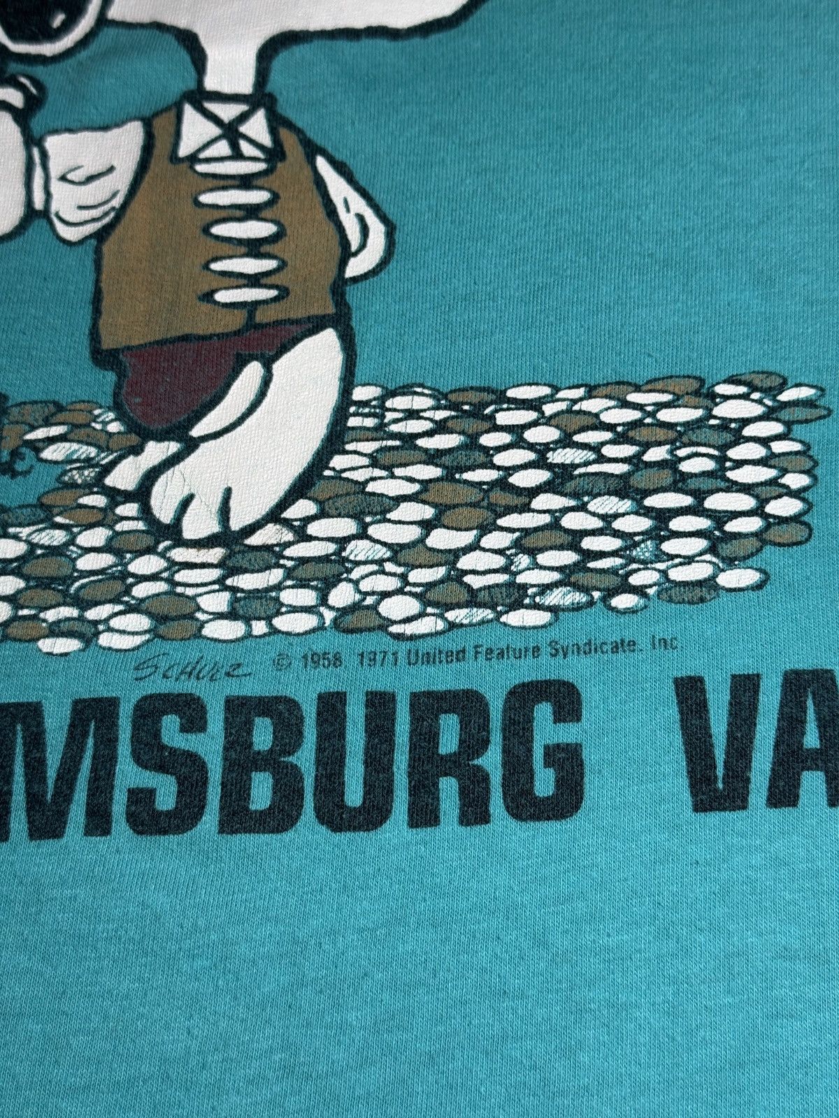 Vintage Vintage Snoopy Peanuts Williamsburg Virginia 80s T Shirt Size US L / EU 52-54 / 3 - 3 Thumbnail