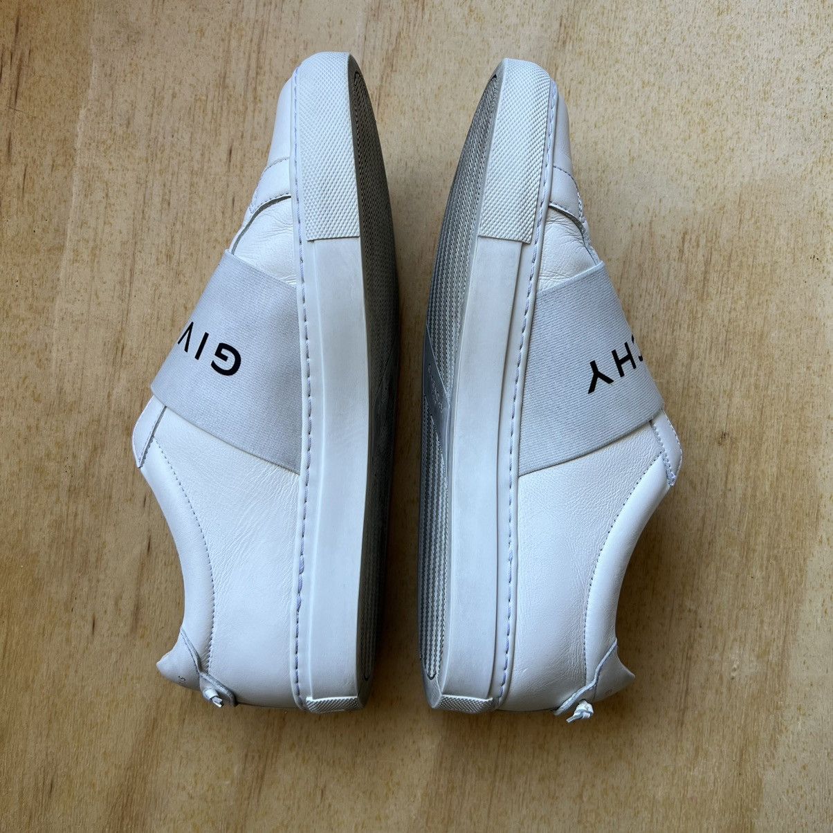 Givenchy Givenchy Urban Street Sneakers Size US 7 / EU 40 - 8 Thumbnail