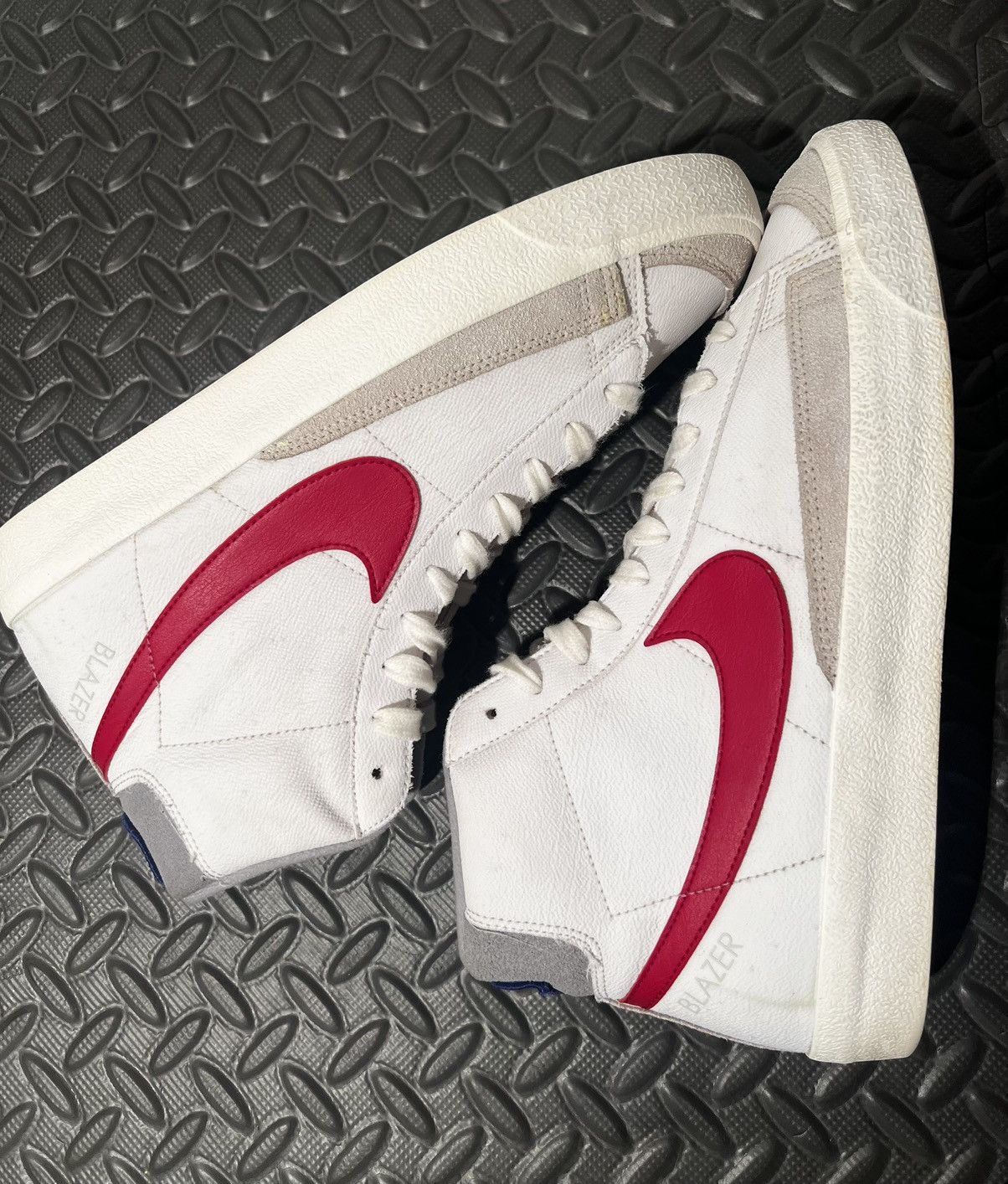 Nike Nike Blazer Mid 77 “Athletic Club” Size 10.5 Red White Shoes Size US 10.5 / EU 43-44 - 4 Thumbnail