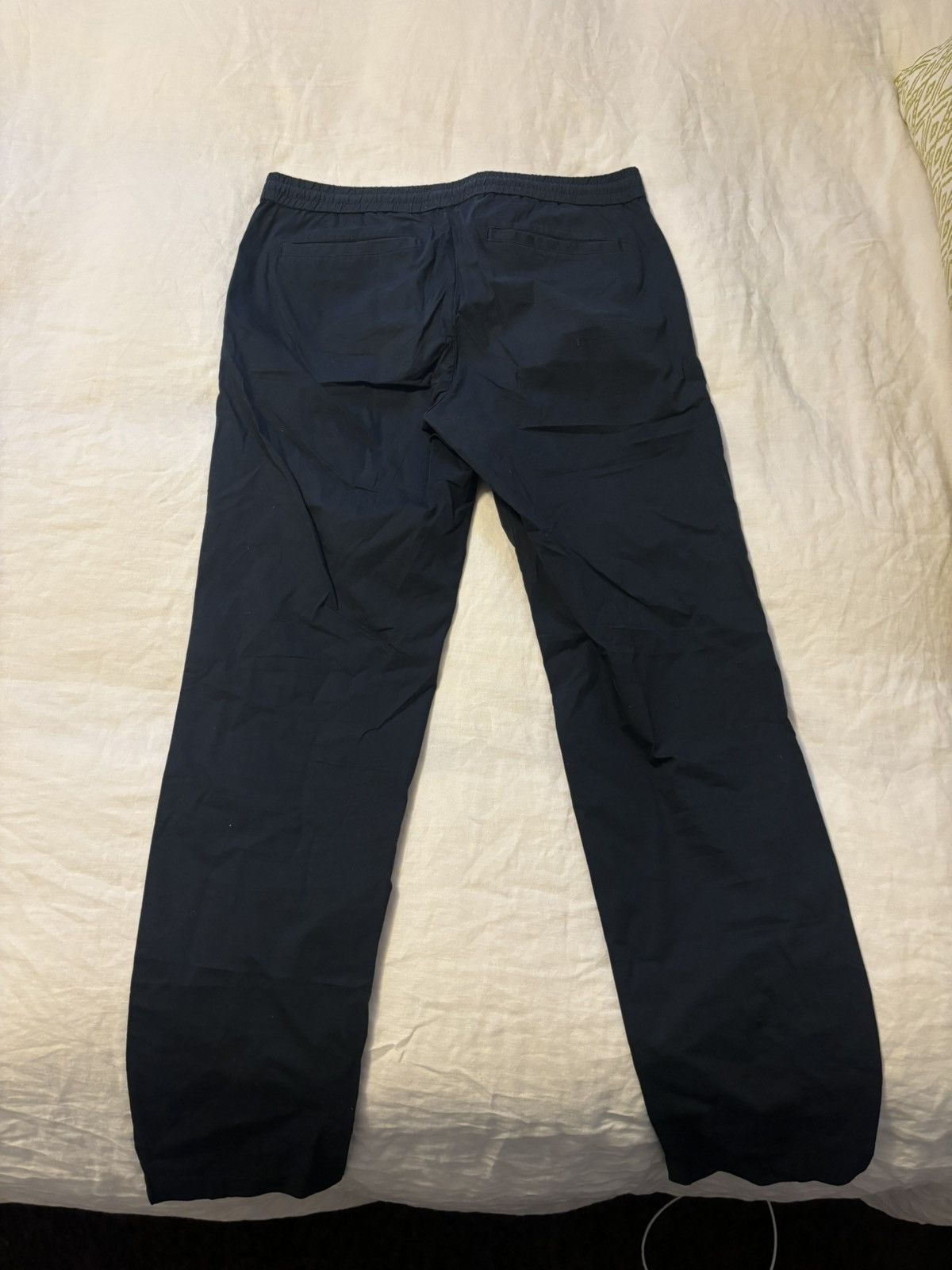 Everlane Black Drawstring Casual Everlane Pants - Size M (32x32) Size US 32 / EU 48 - 7 Thumbnail