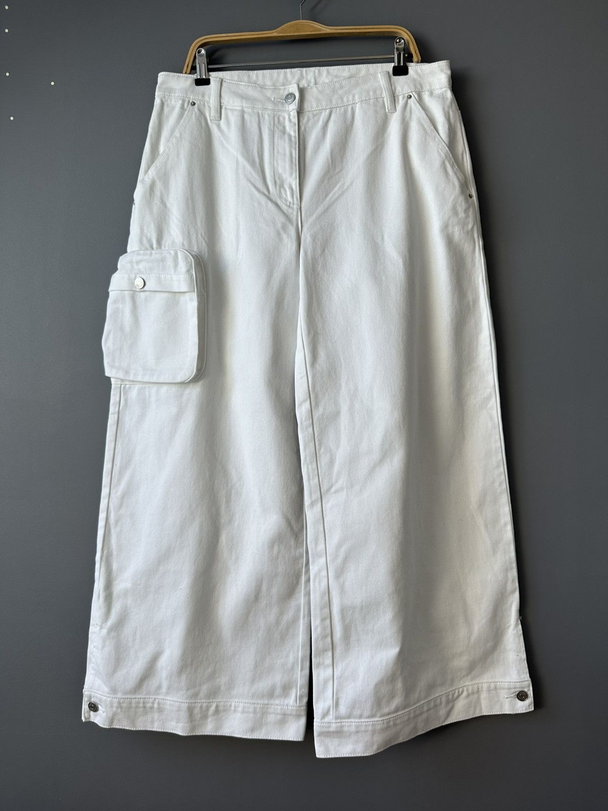 Armani Exchange Armani Exchange Wide denim pants white trousers jeans Size 30" / US 8 / IT 44 - 1 Thumbnail