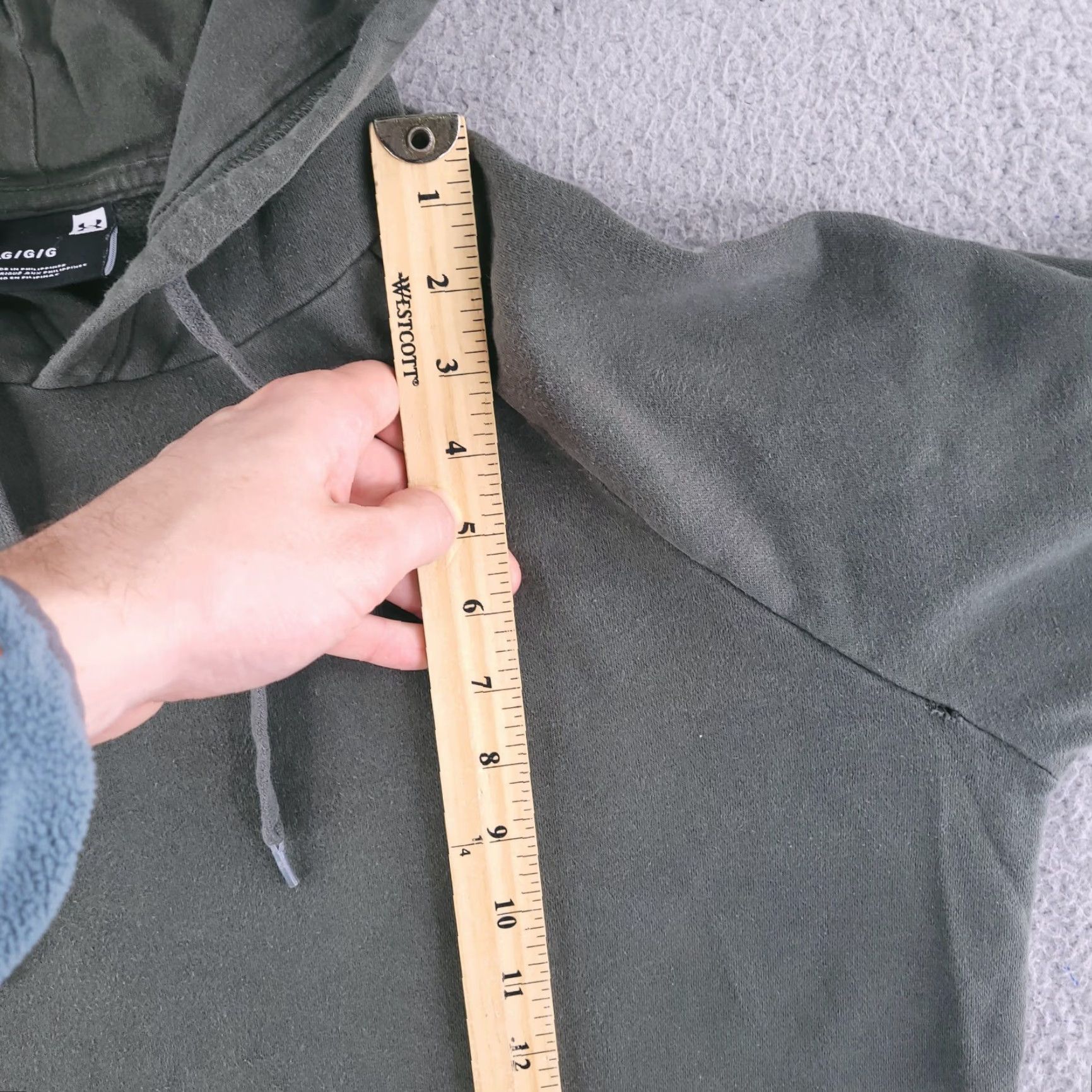 Under Armour Under Armour Hoodie Mens M Green Olive Pullover Sweatshirt Distressed Sweatshirt Pullover Mens Green Olive Size US M / EU 48-50 / 2 - 6 Thumbnail