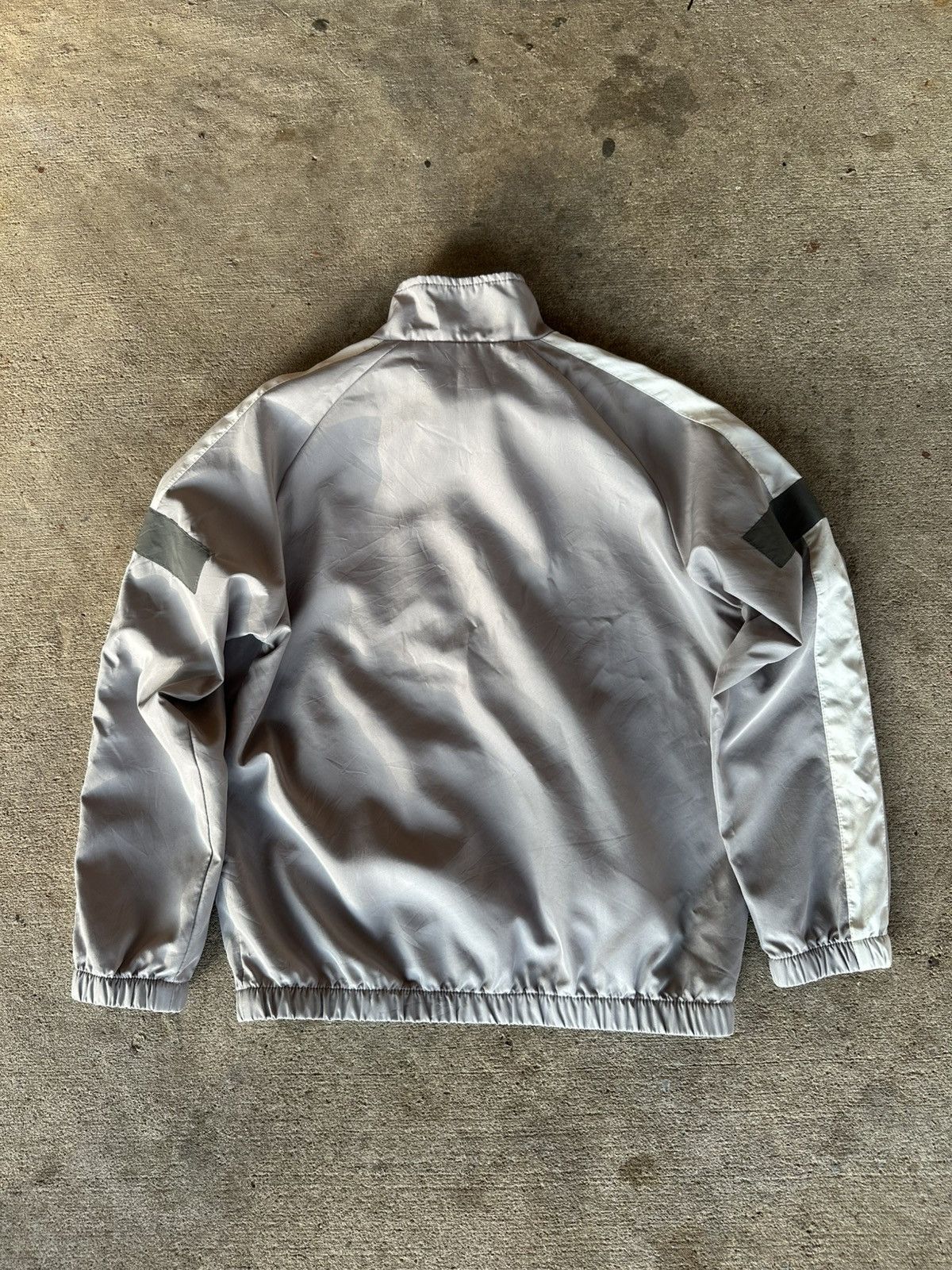 Nike Nike Reflective Jacket Size US L / EU 52-54 / 3 - 4 Thumbnail