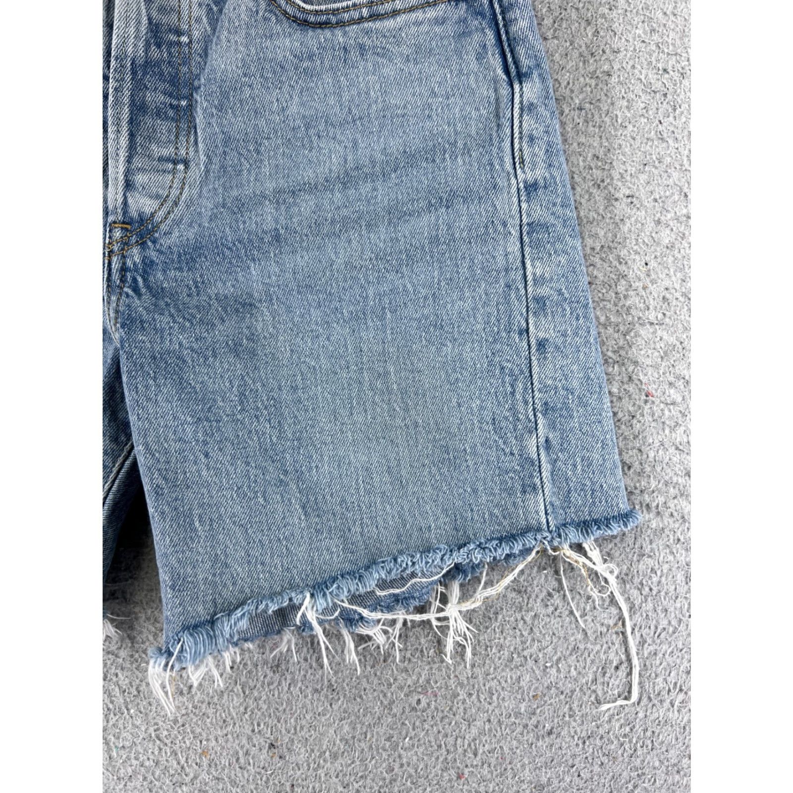 Levi's Levi's Women's Cut-Off Shorts Size 24 Blue Denim 5-Pocket Regular Fit Size 42" / US 20 - 2 Thumbnail