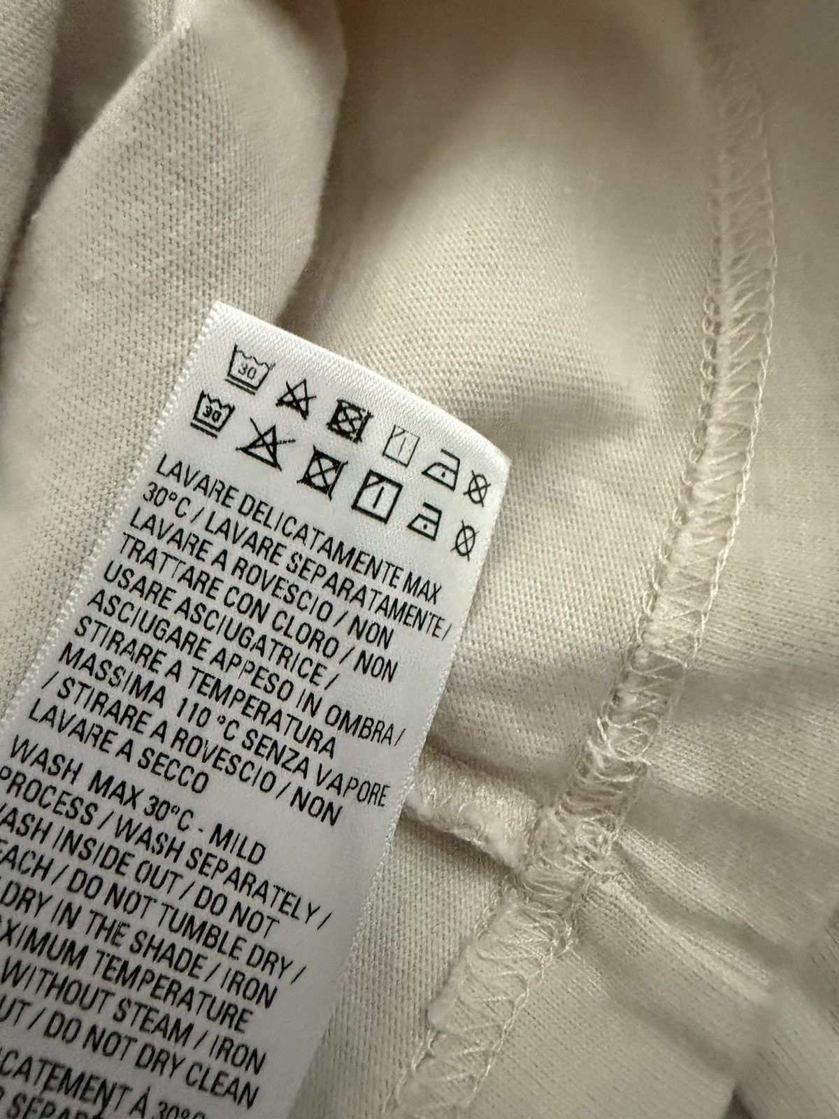 Balenciaga Balenciaga AW/22 unreleased tee Be Different 🍏 Size US XL / EU 56 / 4 - 7 Thumbnail