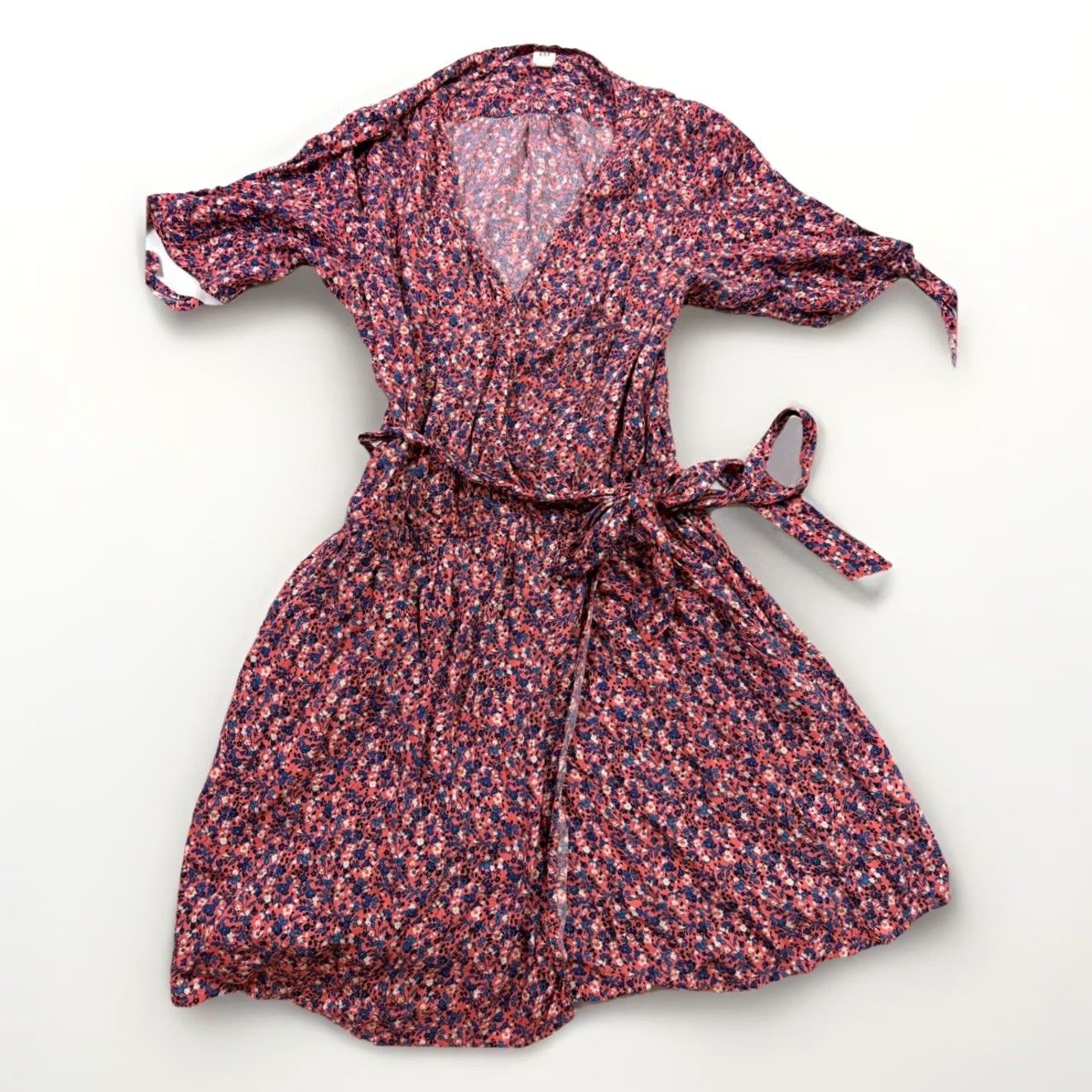 Gap VINTAGE? (No) -> Just: Gap Wrap Dress Women’s Medium Tie Sleeve Pink Flowers Pockets Knee Length Dress Size M / US 6-8 / IT 42-44 - 2 Thumbnail