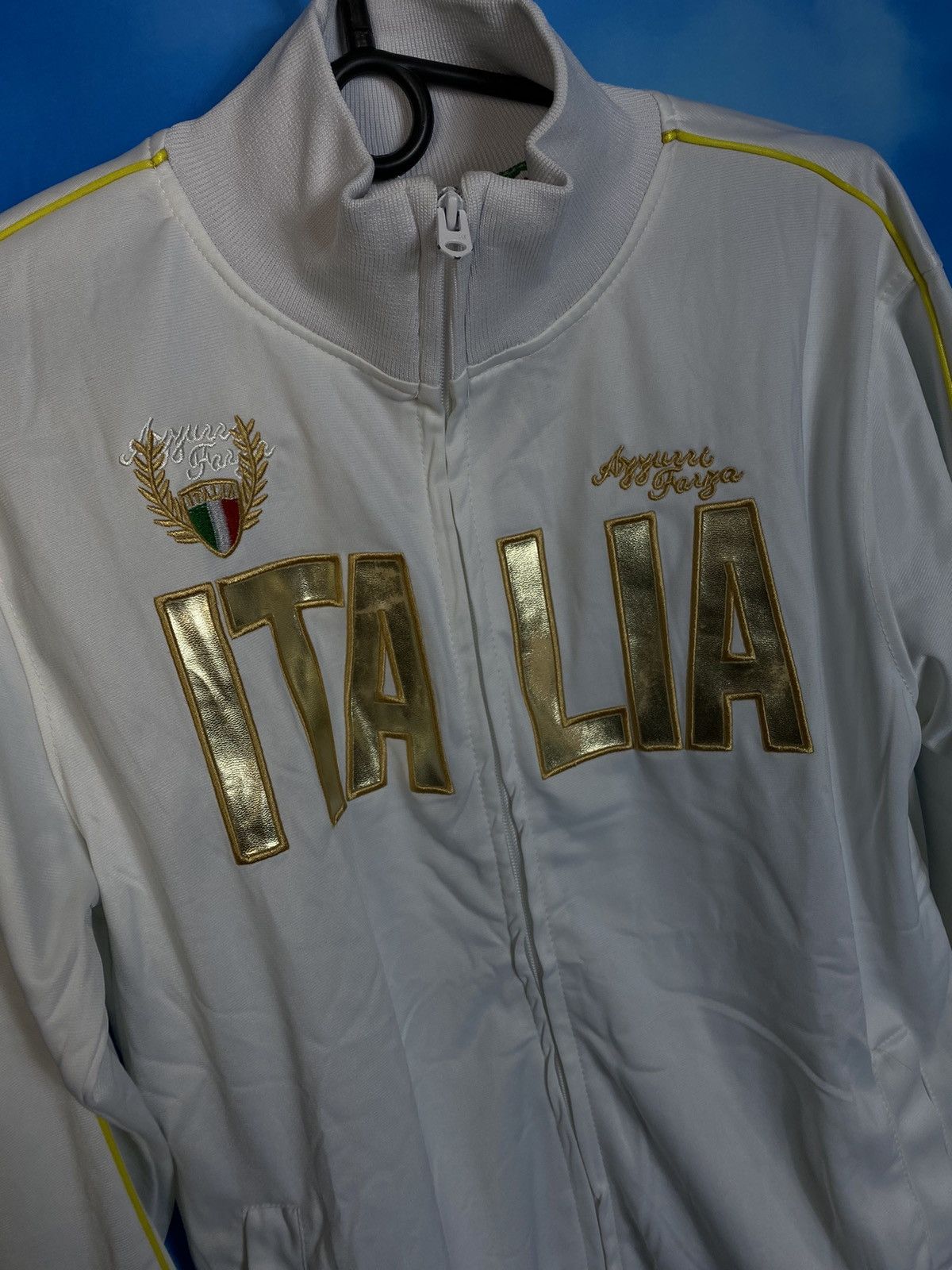 Vintage ❗️Italy golden logo light jacket jersey Size US M / EU 48-50 / 2 - 3 Thumbnail