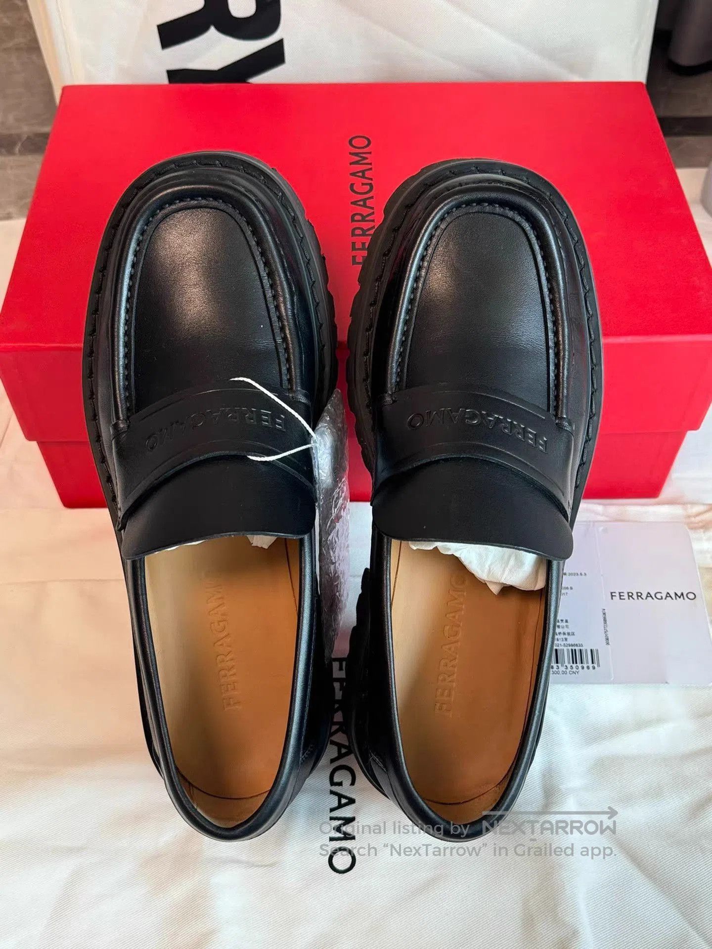 Salvatore Ferragamo Black Leather Slip. Size US 7 / EU 40 - 6 Thumbnail