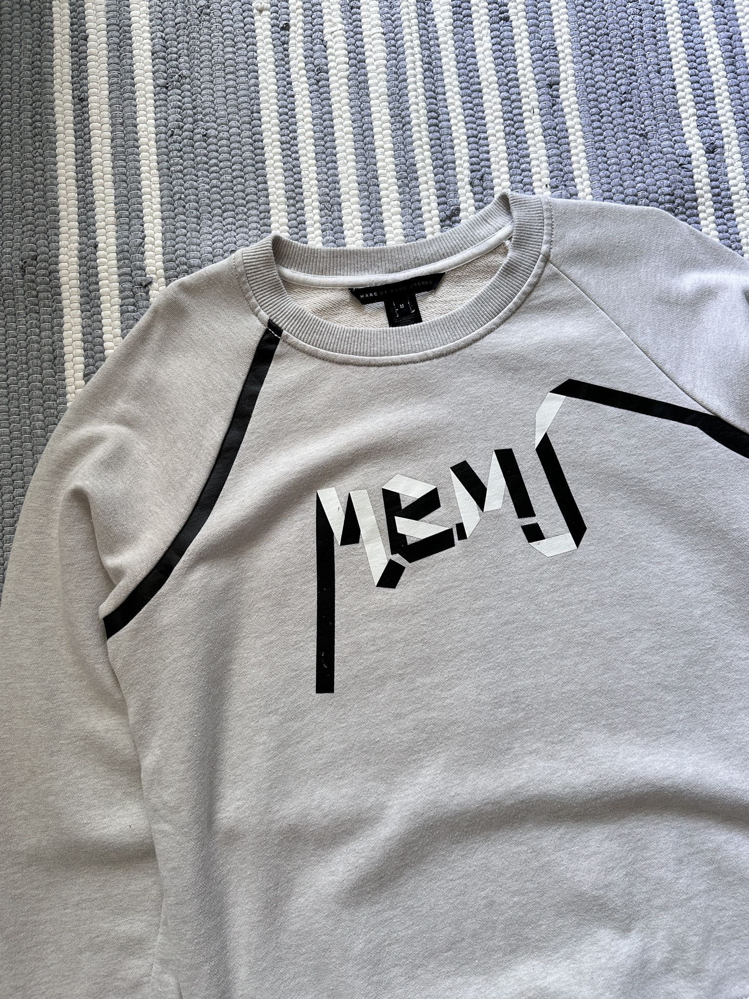 Marc by Marc Jacobs Marc By Marc Jacobs Sweatshirt Size M / US 6-8 / IT 42-44 - 2 Thumbnail