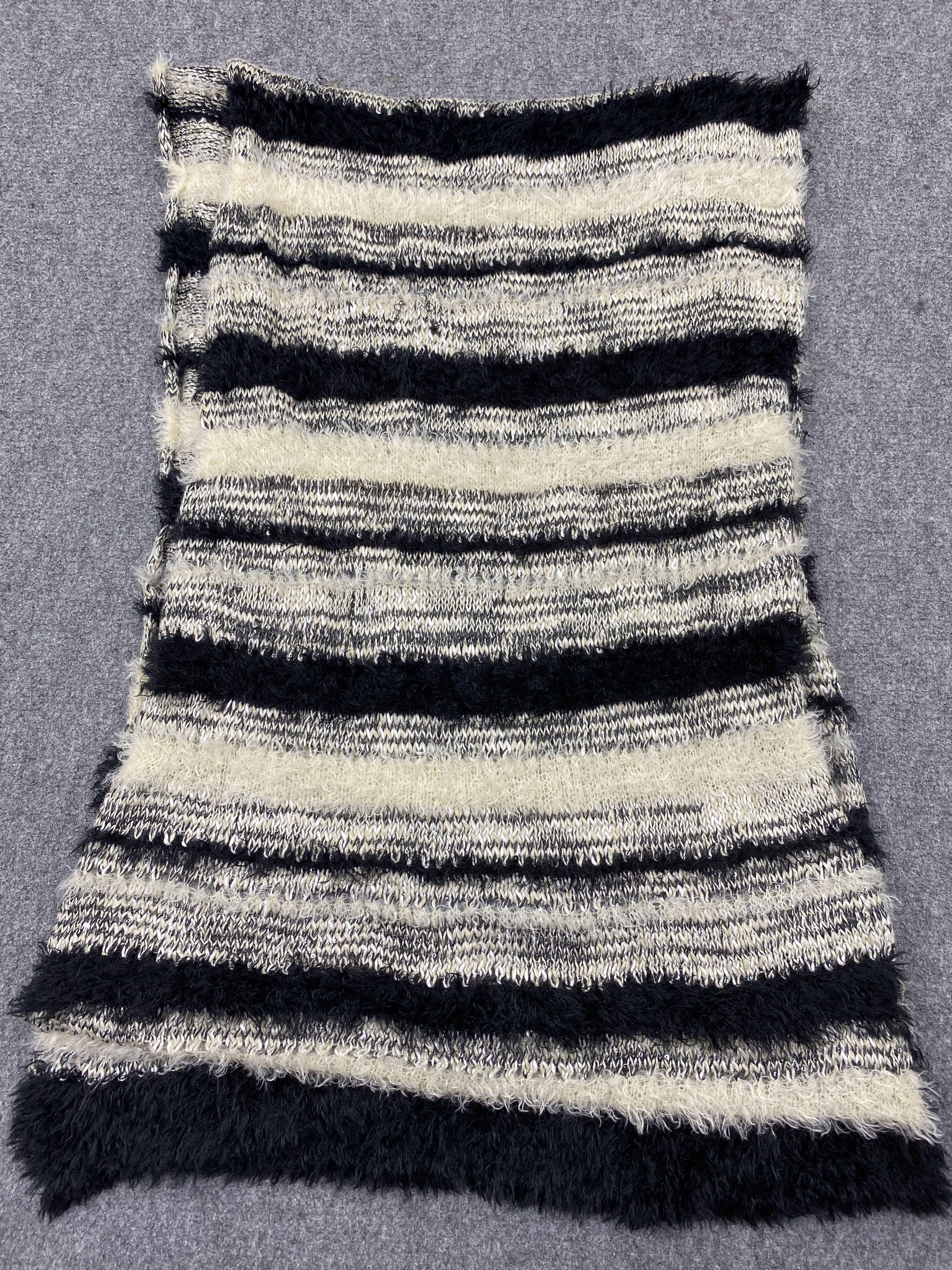 5351 POUR LES HOMMES 5351 Pour Les Hommes Knitted Scarf / Muffler SC0249 Size ONE SIZE - 2 Thumbnail