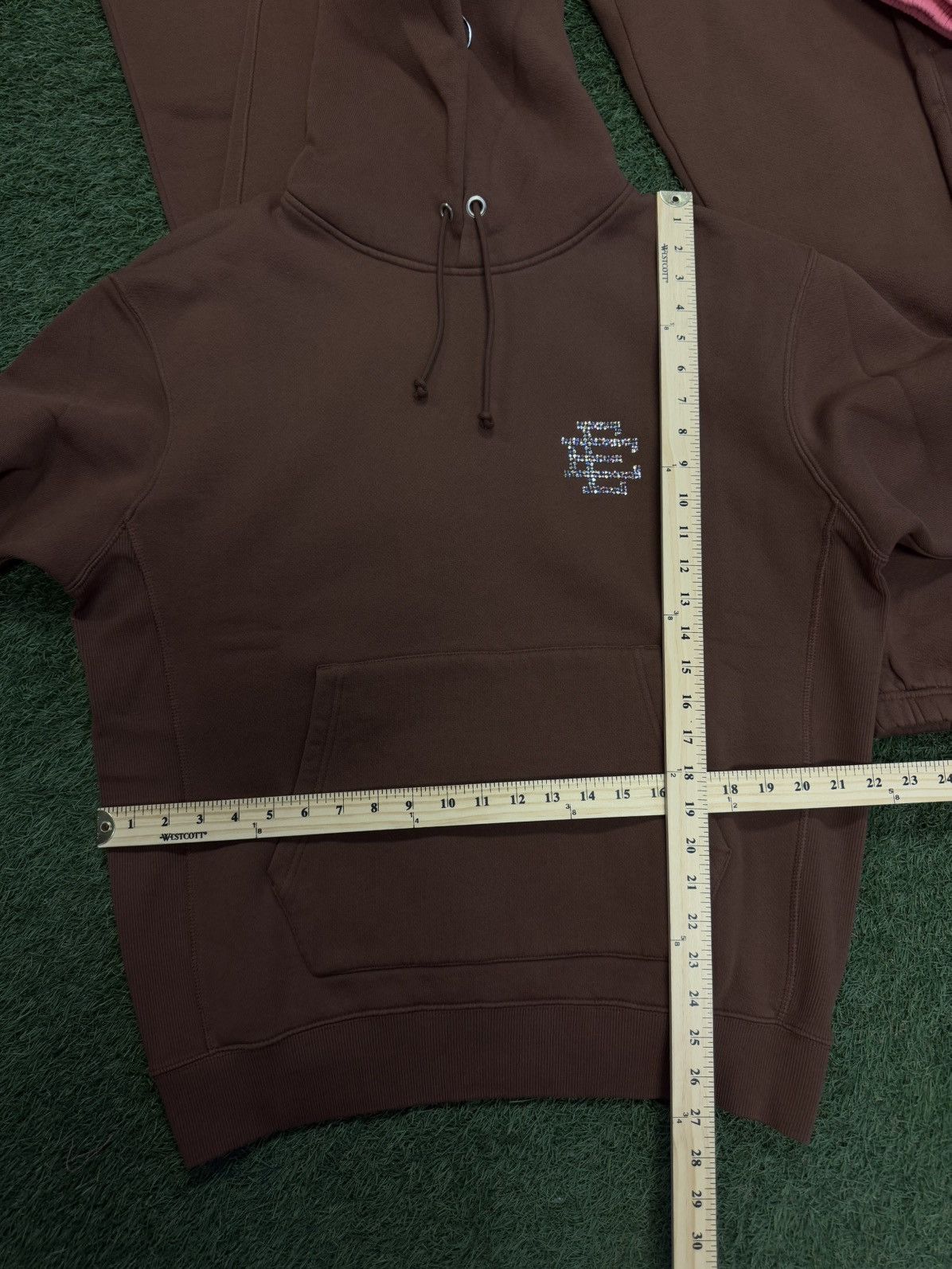 Eric Emanuel × Swarovski Eric Emanuel x Swarovski Crystals Size L Brown (NEW) Size US L / EU 52-54 / 3 - 12 Thumbnail