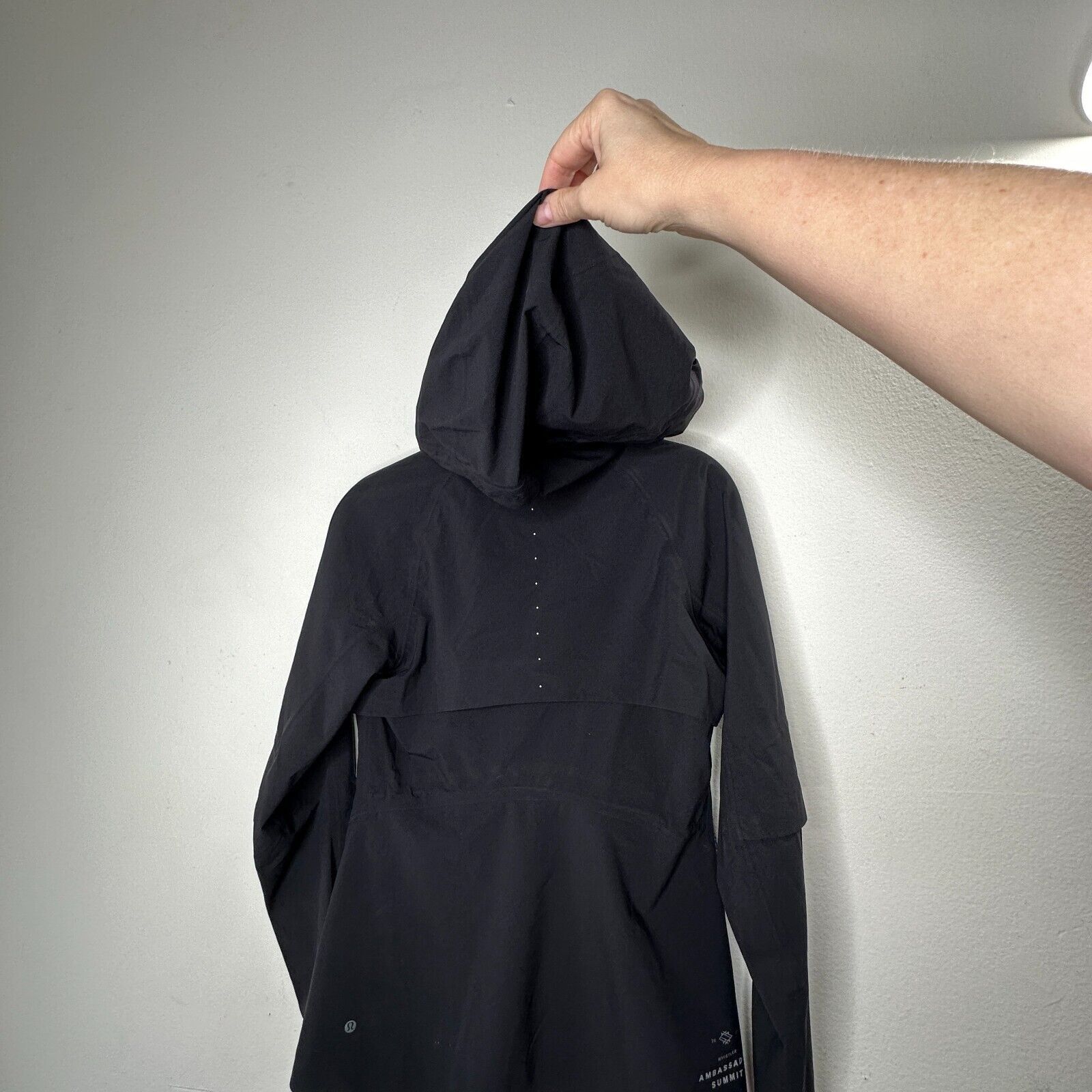 Lululemon RARE Lululemon Black 2017 Whistler Ambassador Summit Jacket Size S / US 4 / IT 40 - 10 Thumbnail