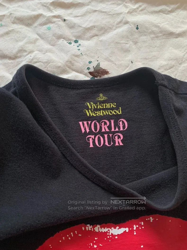 Vivienne Westwood Vivienne Westwood Red Lip World Landmark T. Size US S / EU 44-46 / 1 - 4 Thumbnail