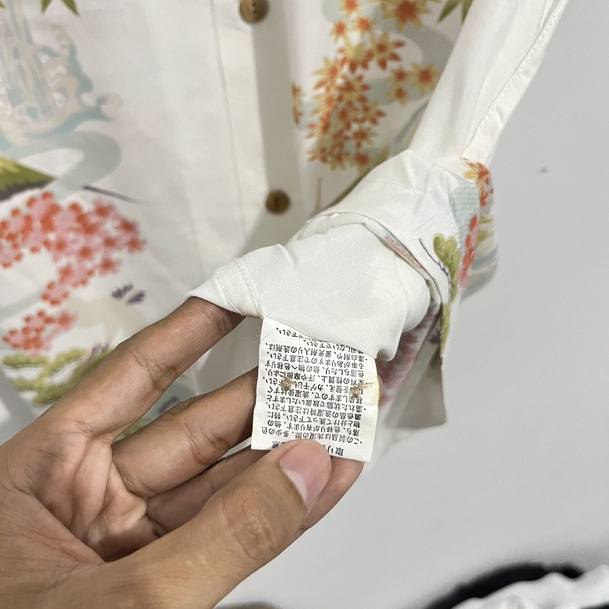 Sun Surf Liquid Aloha Japanese-Inspired Camp Shirt - White & Floral Size US L / EU 52-54 / 3 - 7 Thumbnail