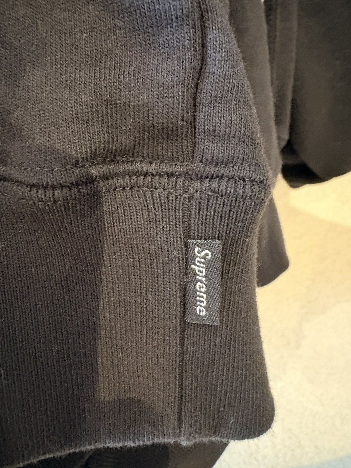 Supreme Supreme hoodie in black. Size US M / EU 48-50 / 2 - 5 Thumbnail