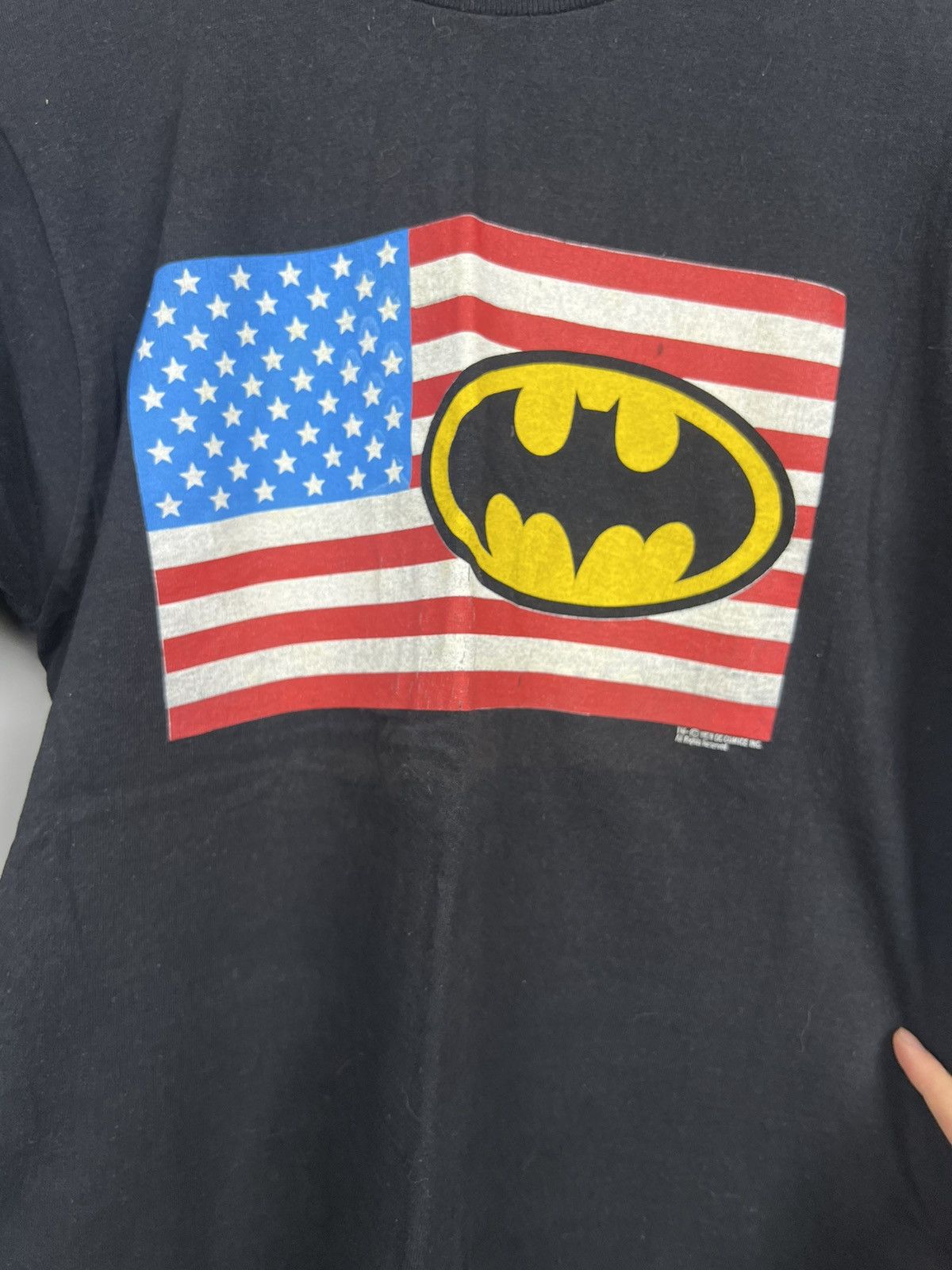 DC Comics Vintage 1989 Batman USA Flag Logo Stanley Desantis Tee RARE Size US M / EU 48-50 / 2 - 13 Thumbnail