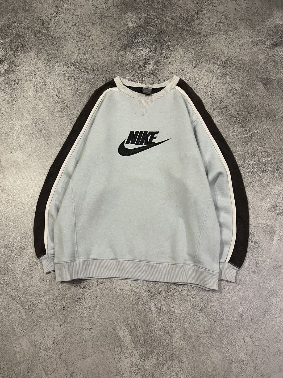 Nike × Vintage Vintage Y2k Nike Big Logo Sweatshirt 00’s Light Blue Size US L / EU 52-54 / 3 - 4 Thumbnail