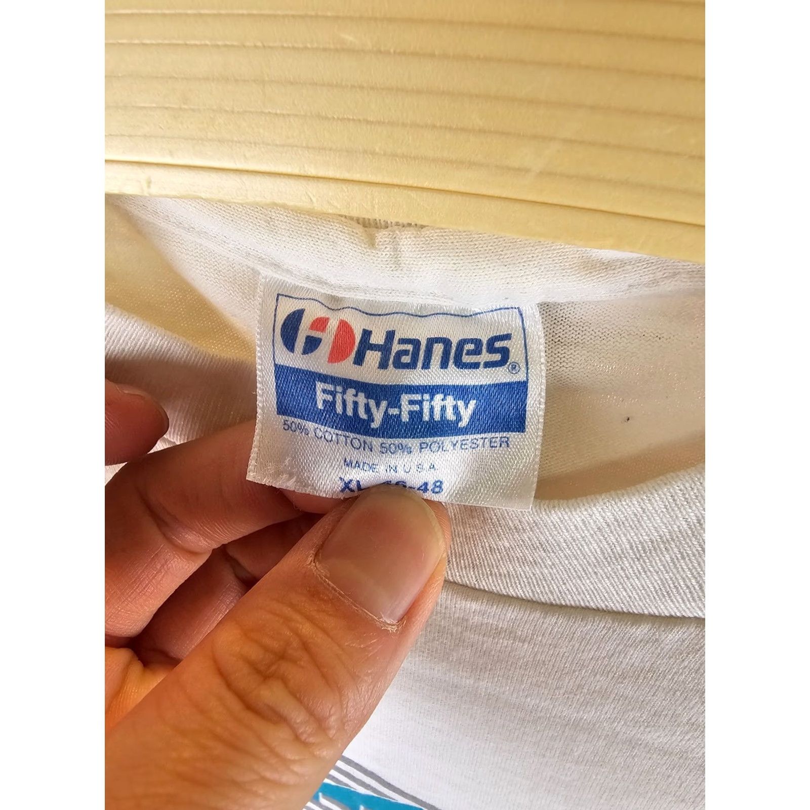 Hanes VINTAGE Hanes T-Shirt 50/50 White XL Adult Mens 90s Aztec Navajo Print Paper Thin Short Sleeve Round Neck Shirt XL Mens White 27inch Back 23inch Size US XL / EU 56 / 4 - 6 Thumbnail