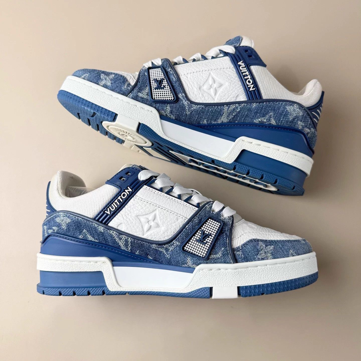 Louis Vuitton LV Trainer White Blue Denim All Over Print EU 36.5 95 New Size US 5.5 / IT 35.5 - 6 Thumbnail