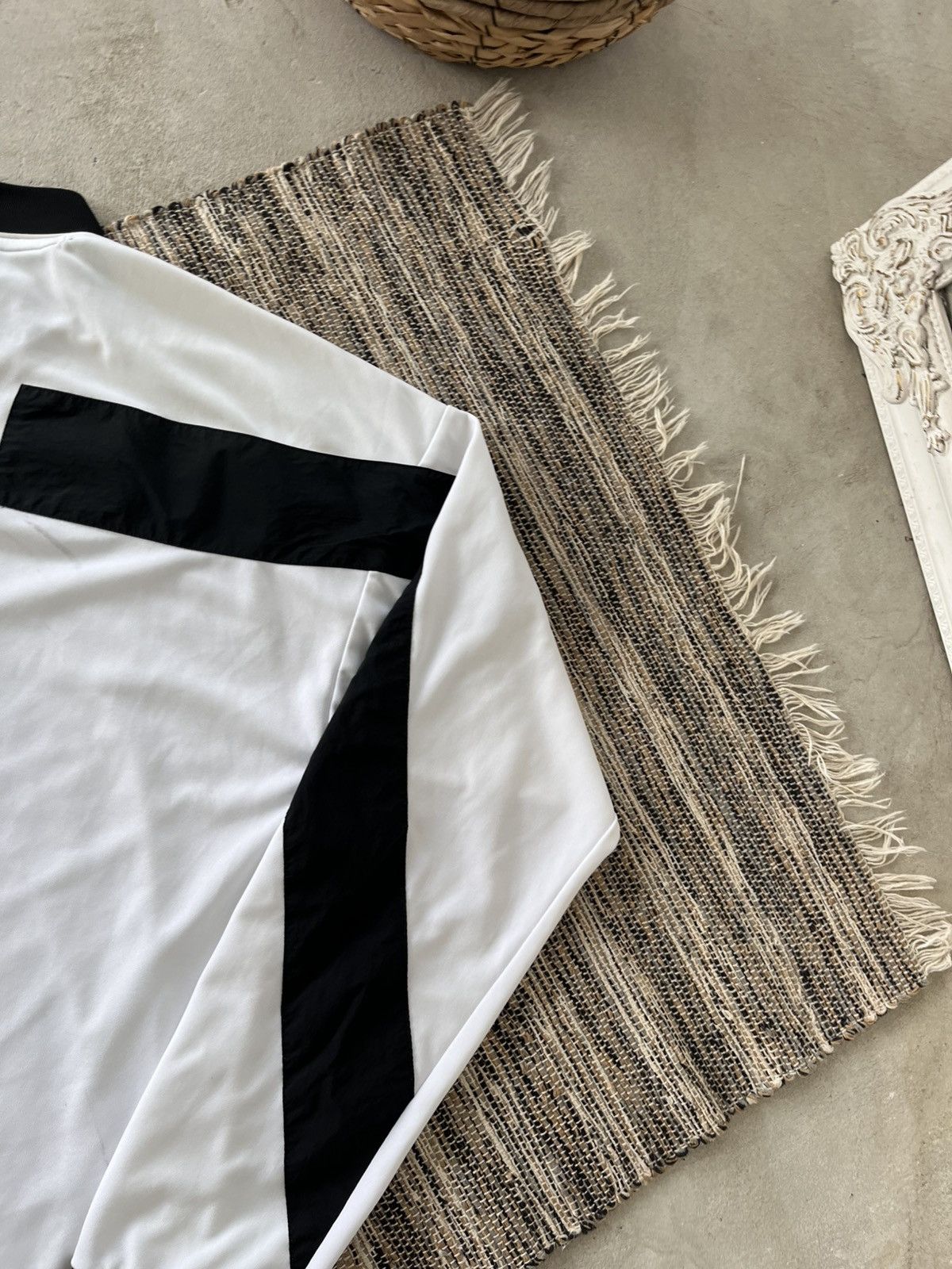 Adidas Adidas White Black LongSleeve Shirt Soccer style Y2K tee Size US M / EU 48-50 / 2 - 13 Thumbnail