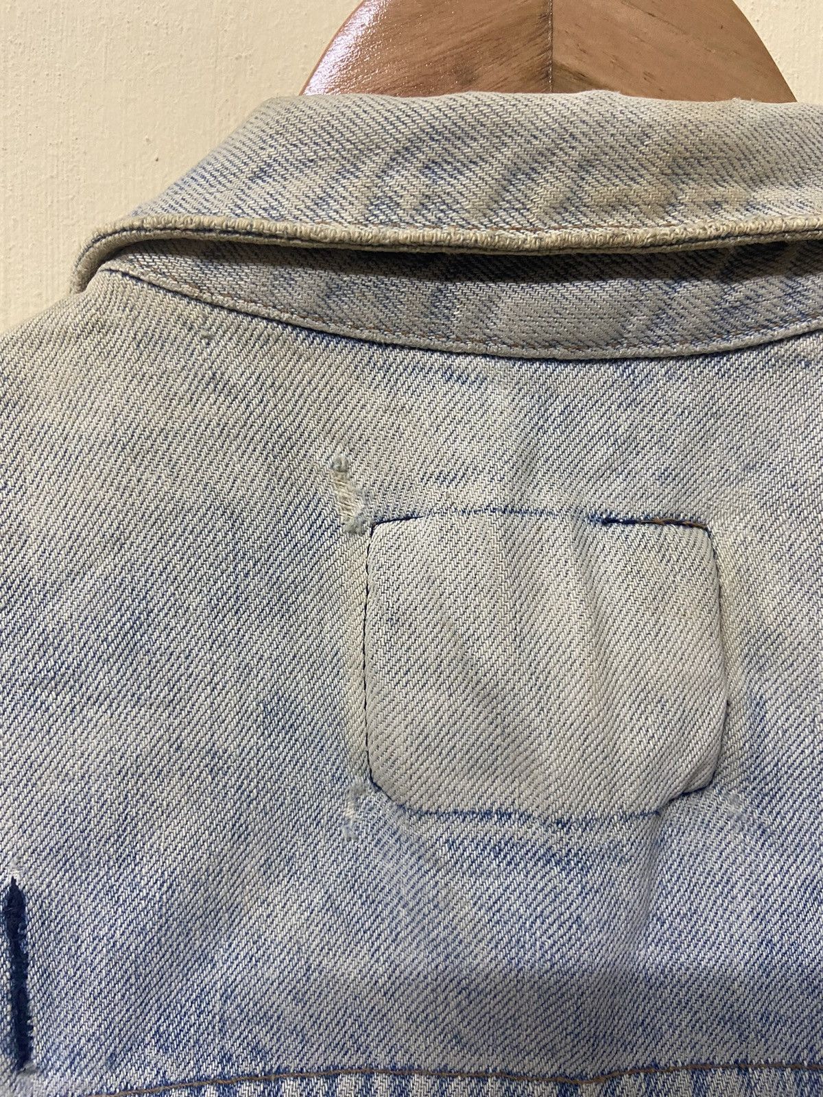 Vintage × Wrangler Vintage Wranglers Distressed Denim Jacket Size US L / EU 52-54 / 3 - 14 Thumbnail