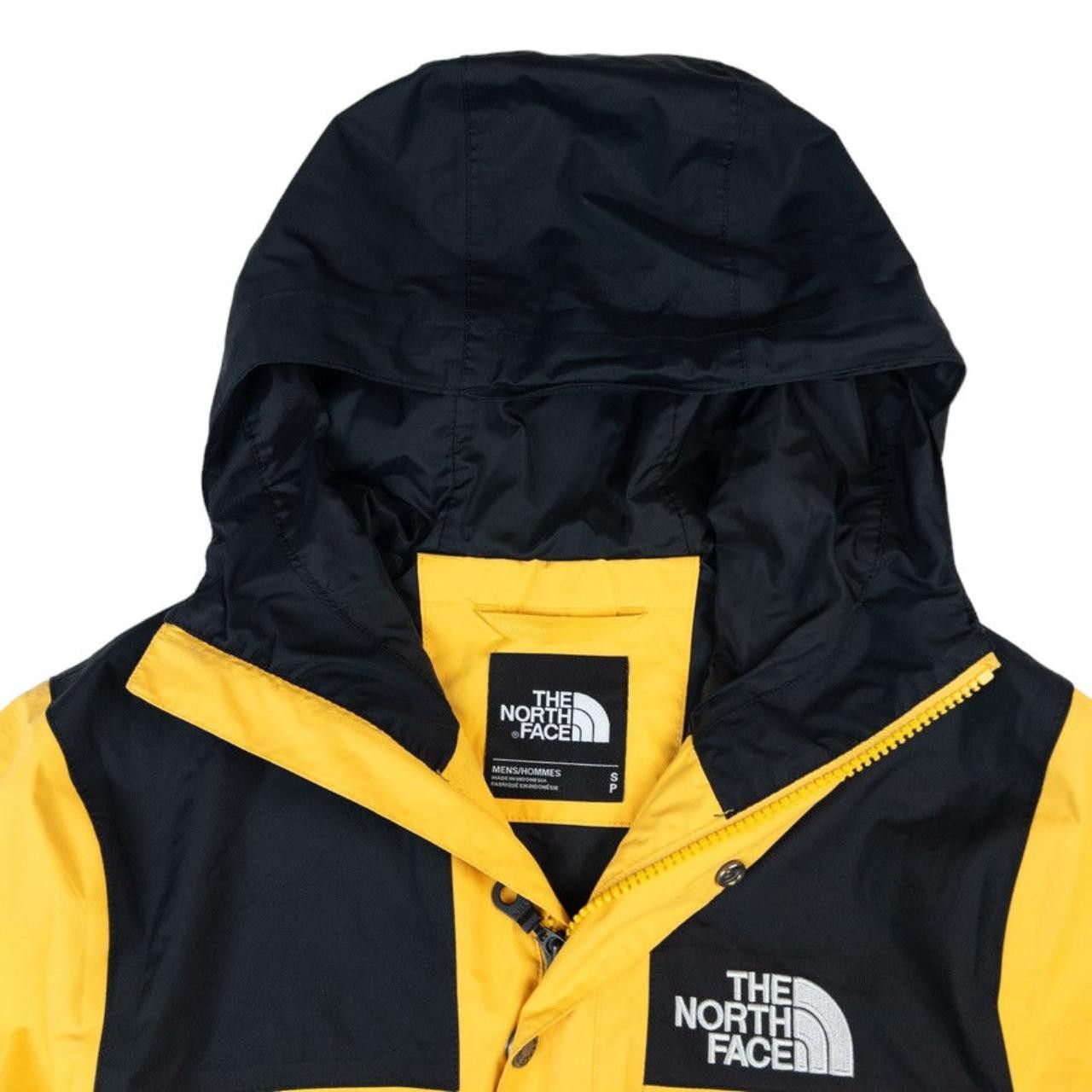 The North Face Vintage The North Face Zip Up Mountain Jacket Size S Size US S / EU 44-46 / 1 - 3 Thumbnail