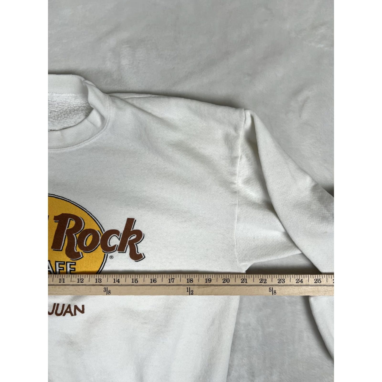 Hard Rock Cafe VINTAGE Hard Rock Cafe Sweatshirt Mens M White Graphic Print Pullover Crewneck San Juan City Music Logo Size US M / EU 48-50 / 2 - 7 Thumbnail