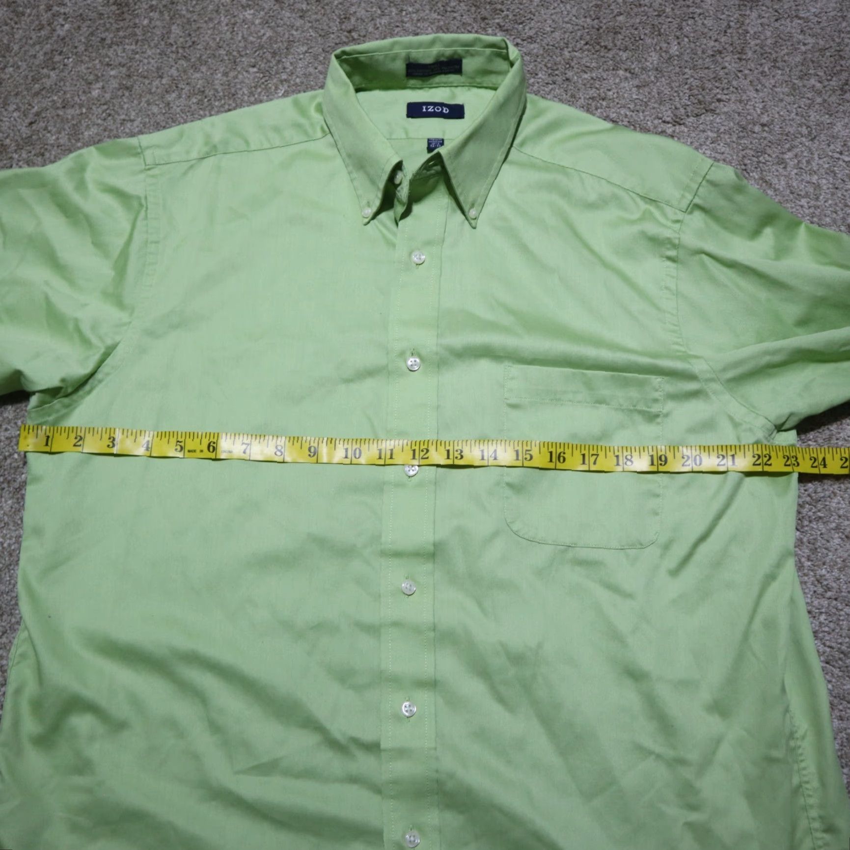 Izod IZOD Shirt Men 16.5 Green Solid Button-Up Classic Fit Long Sleeve"} Size US L / EU 52-54 / 3 - 4 Thumbnail