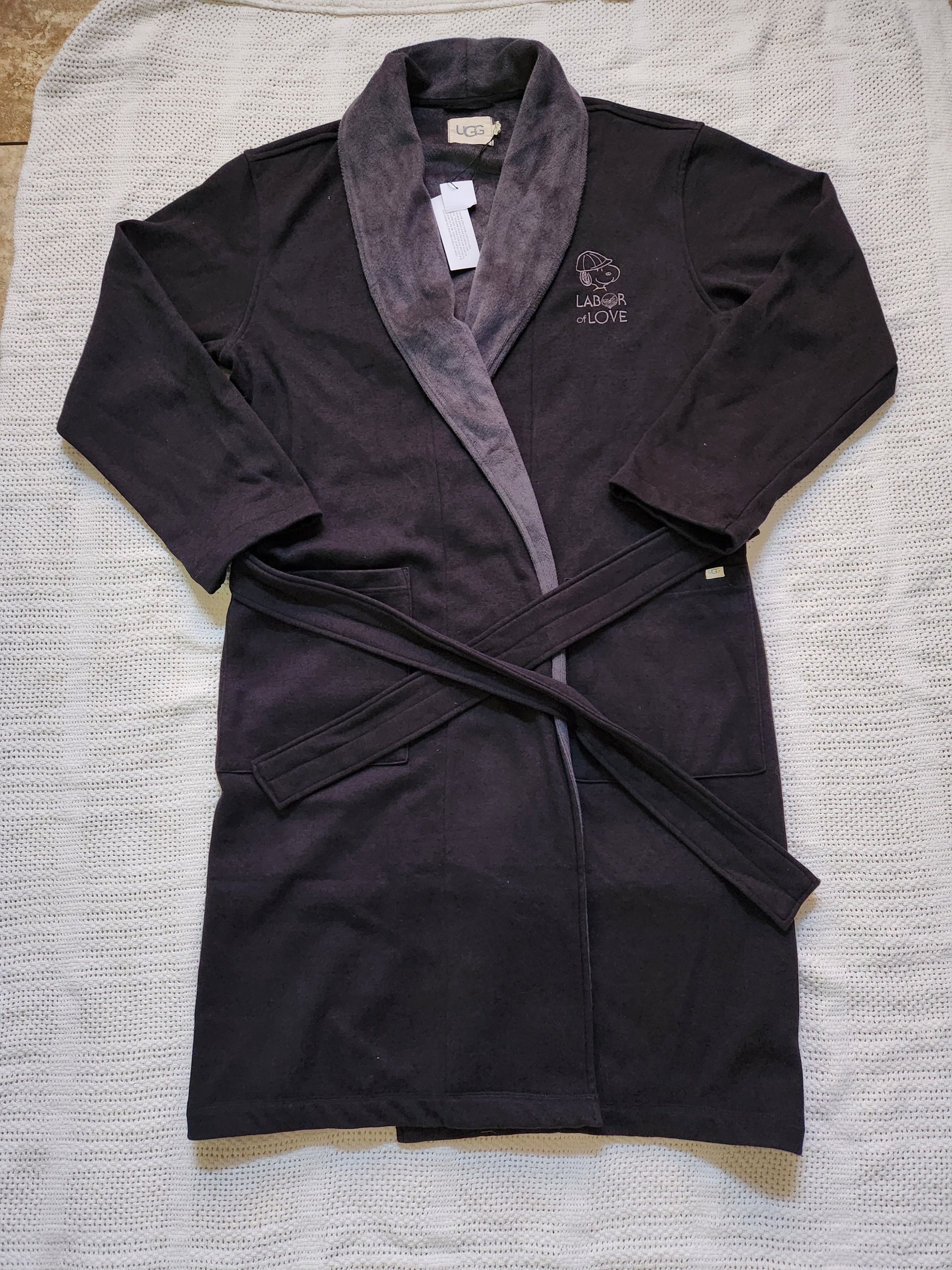 Ugg UGG Womens Robe Duffield SNOOPY SZ M/L " LABOR OF LOVE" Size ONE SIZE - 2 Thumbnail