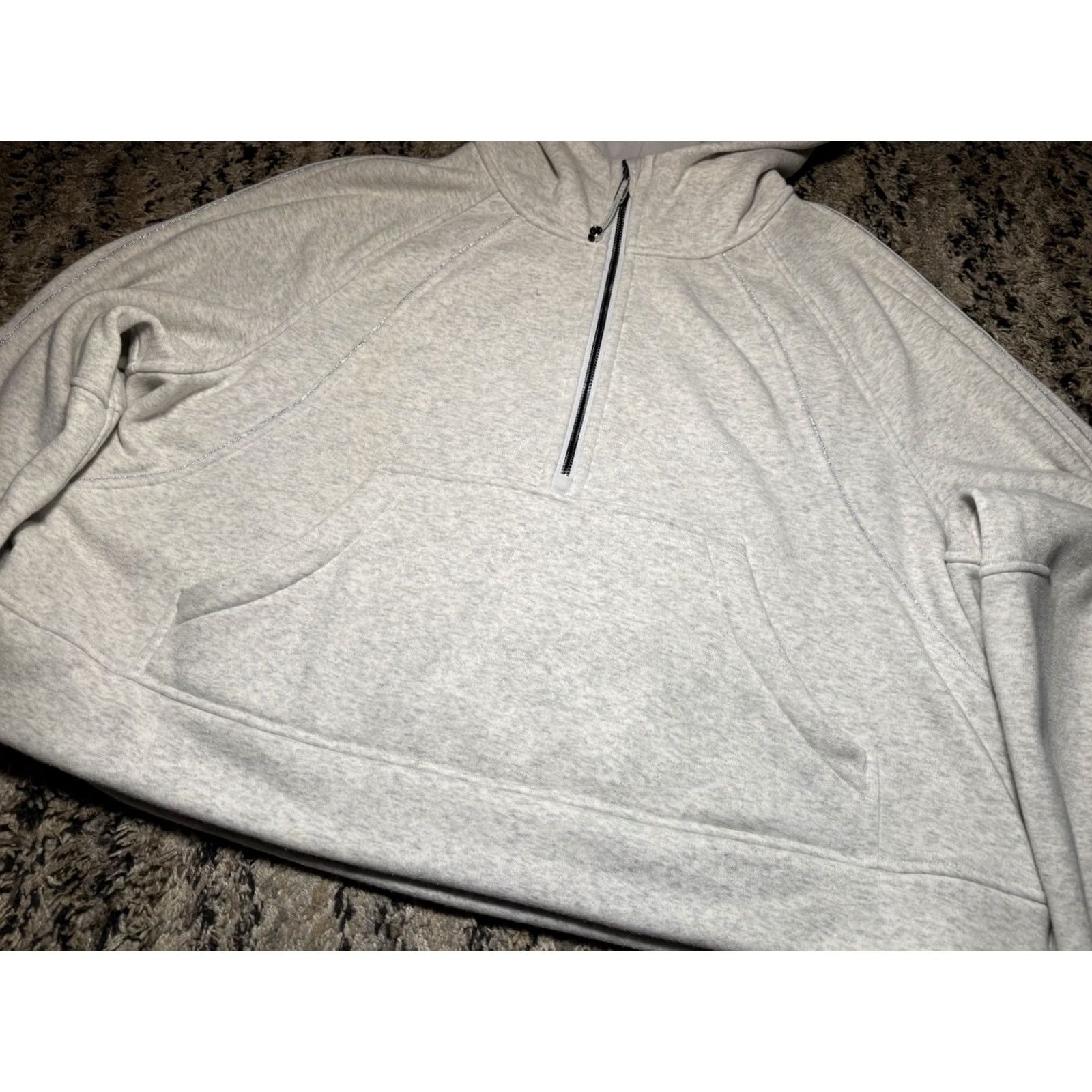 Lululemon Lululemon Scuba Half Zip Oversized Pullover Hoodie XL/XXL Light Gray Plush Womens Sweatshirt 1/2 Zip Hawaii Theme Size XL / US 12-14 / IT 48-50 - 4 Thumbnail