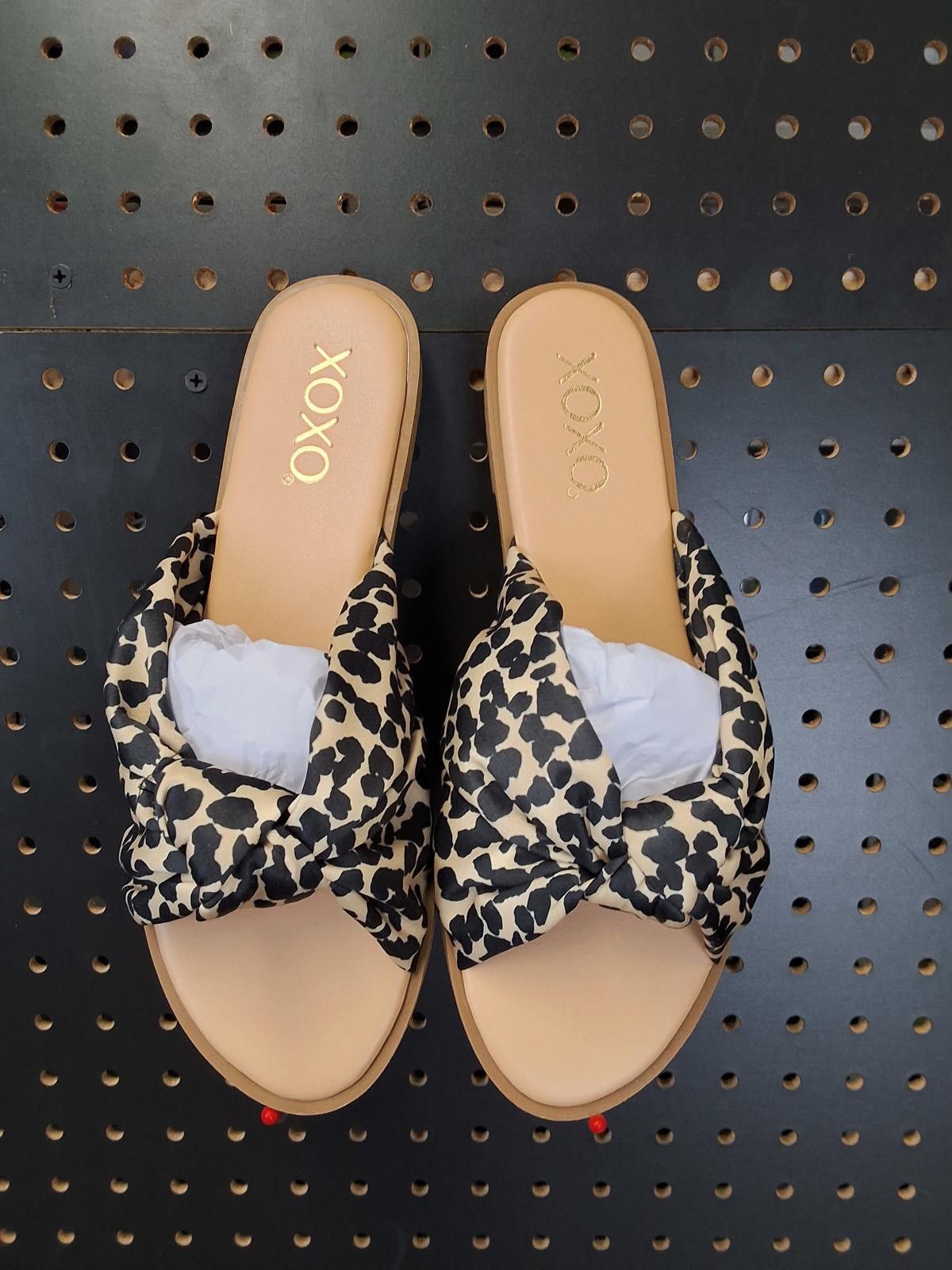 XOXO Chic Cheetah Knot Sandals - Step Up Your Style! Size US 9 / IT 39 - 4 Thumbnail