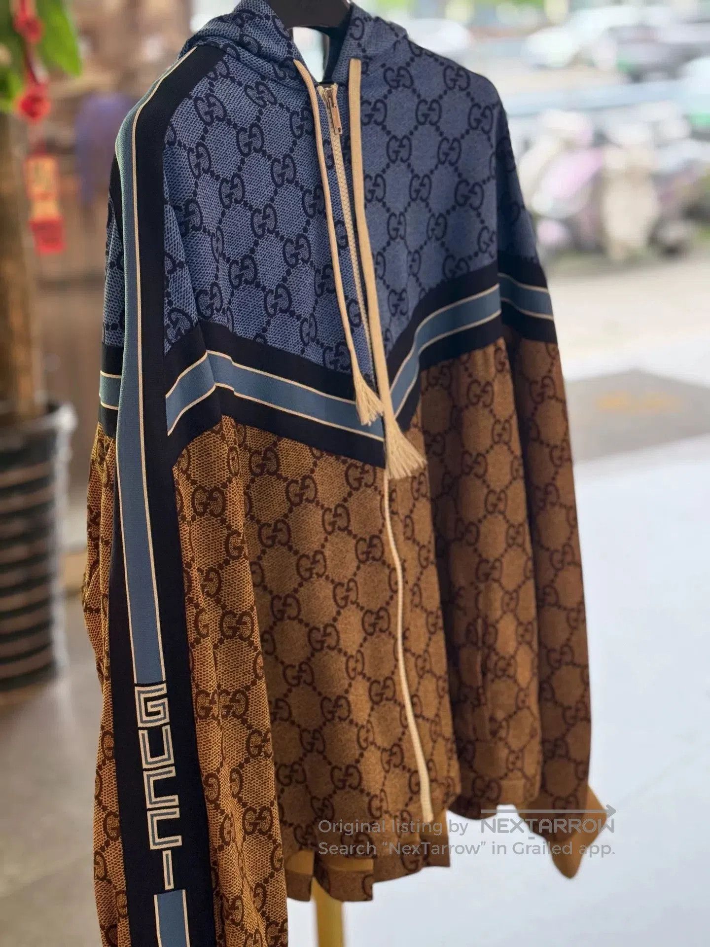 Gucci Gucci GG Pattern Blue Panel Hooded Coat. Size M / US 6-8 / IT 42-44 - 4 Thumbnail