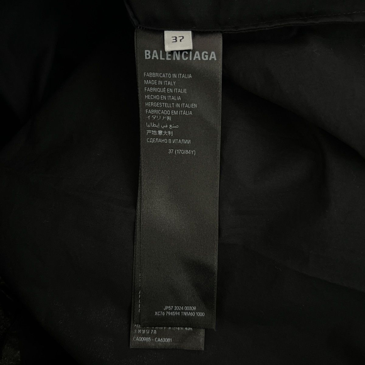 Balenciaga Balenciaga Metal BB Stencil Shirt Size US M / EU 48-50 / 2 - 5 Thumbnail