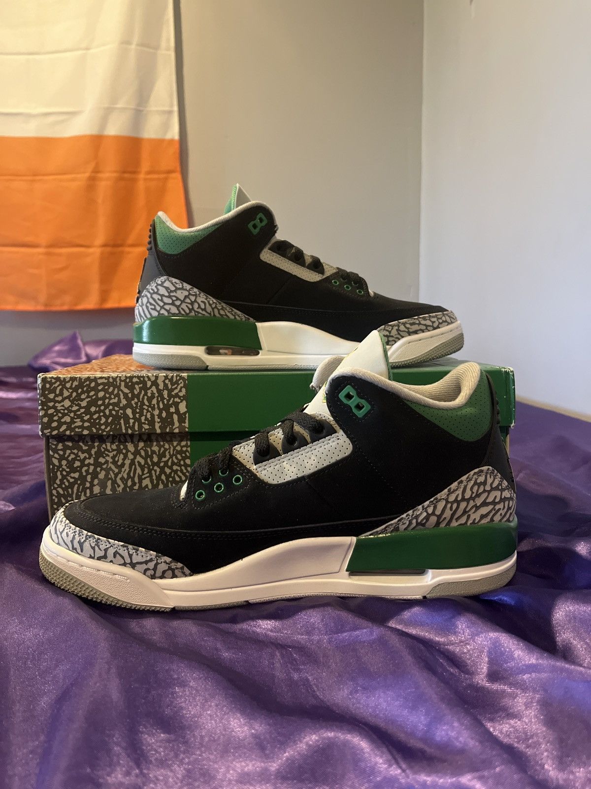 Jordan Brand × Nike Jordan 3 Pine Green Size US 9.5 / EU 42-43 - 3 Thumbnail