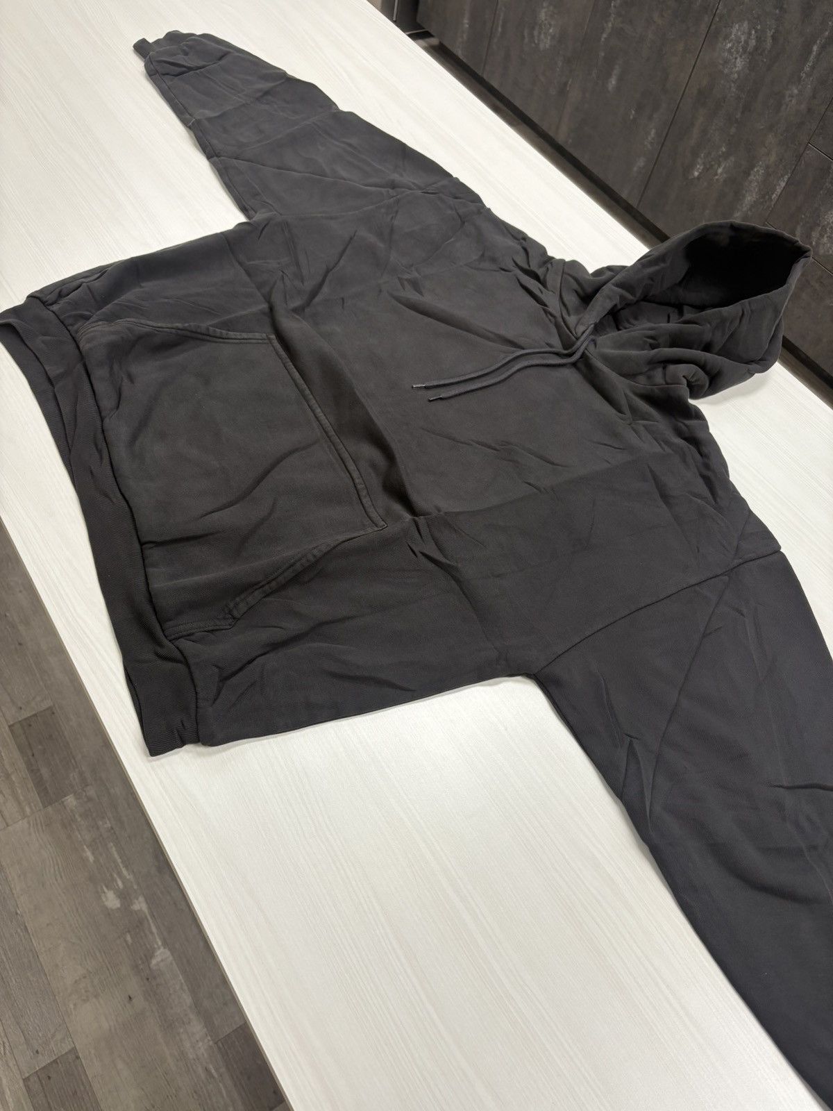Balenciaga × Gap × Kanye West YZY x GAP oversize hoodie BLACK M Size US M / EU 48-50 / 2 - 4 Thumbnail