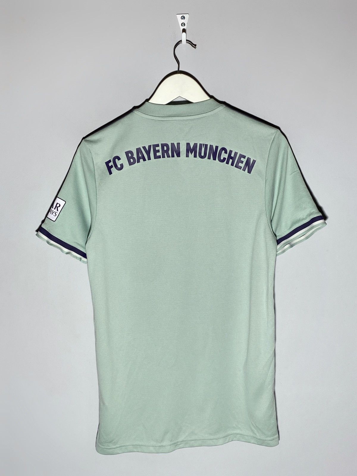 Adidas Adidas FC Bayern Munchen 2018/19 Away Football Shirt Size US S / EU 44-46 / 1 - 2 Thumbnail
