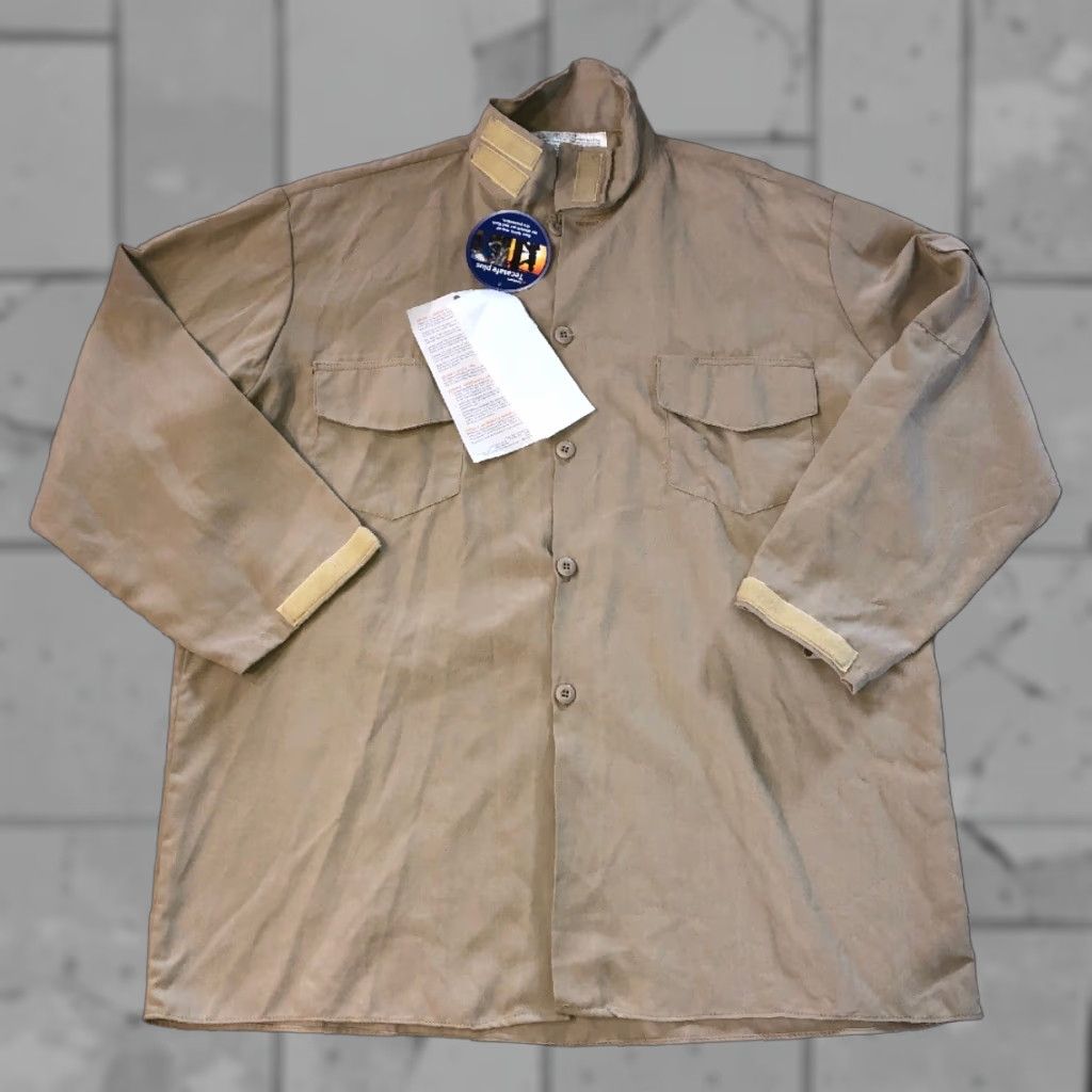 Vintage VINTAGE Topps Safety Apparel Men's XL Beige Long Sleeve Work Shirt 28.5 Inch Armpit Workwear Size US XL / EU 56 / 4 - 1 Thumbnail