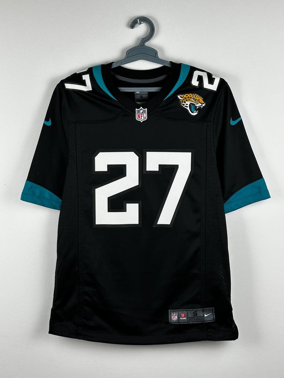 NFL × Nike Carolina Panthers NFL Jersey Nike Shirt Fournette #27 Size US S / EU 44-46 / 1 - 2 Thumbnail