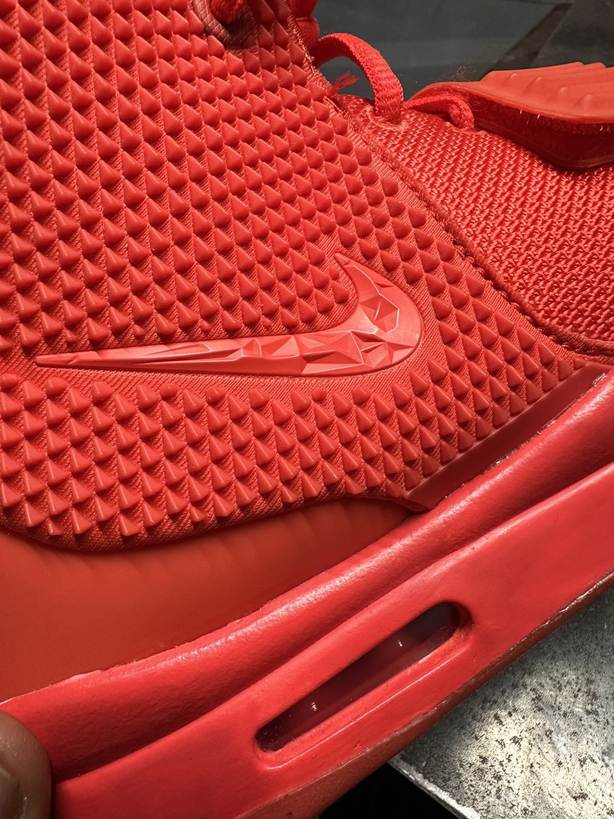 Kanye West × Nike Nike Air Yeezy 2 Red October’s Size US 9 / EU 42 - 11 Thumbnail