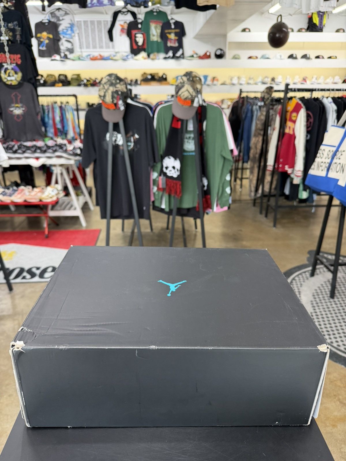 Jordan Brand Jordan 11 Gamma Blue Size 12 (2025) Size US 12 / EU 45 - 18 Thumbnail