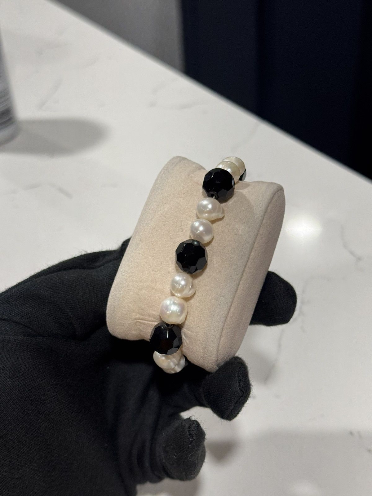 Jewelry Vintage Style Black Onyx & Pearl Beaded Statement Bracelet Size ONE SIZE - 8 Thumbnail