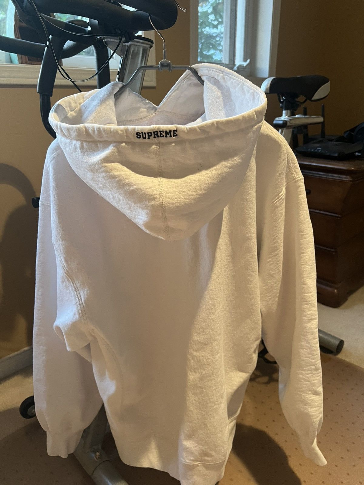 Supreme Supreme S logo Size US L / EU 52-54 / 3 - 2 Thumbnail