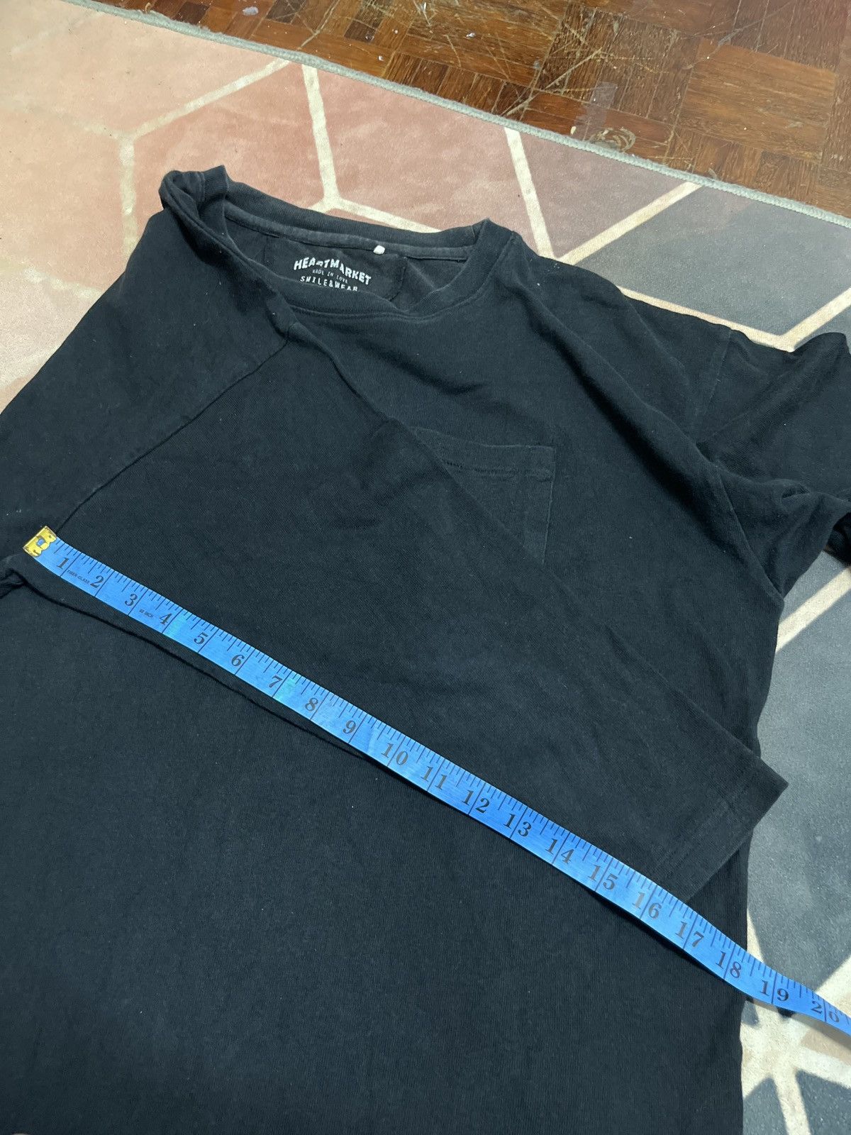 HOLLYWOOD RANCH MARKET 💥Sunfaded Heart Market 3quarters Sleeves Blank Pocketed Tee Size US XL / EU 56 / 4 - 12 Thumbnail